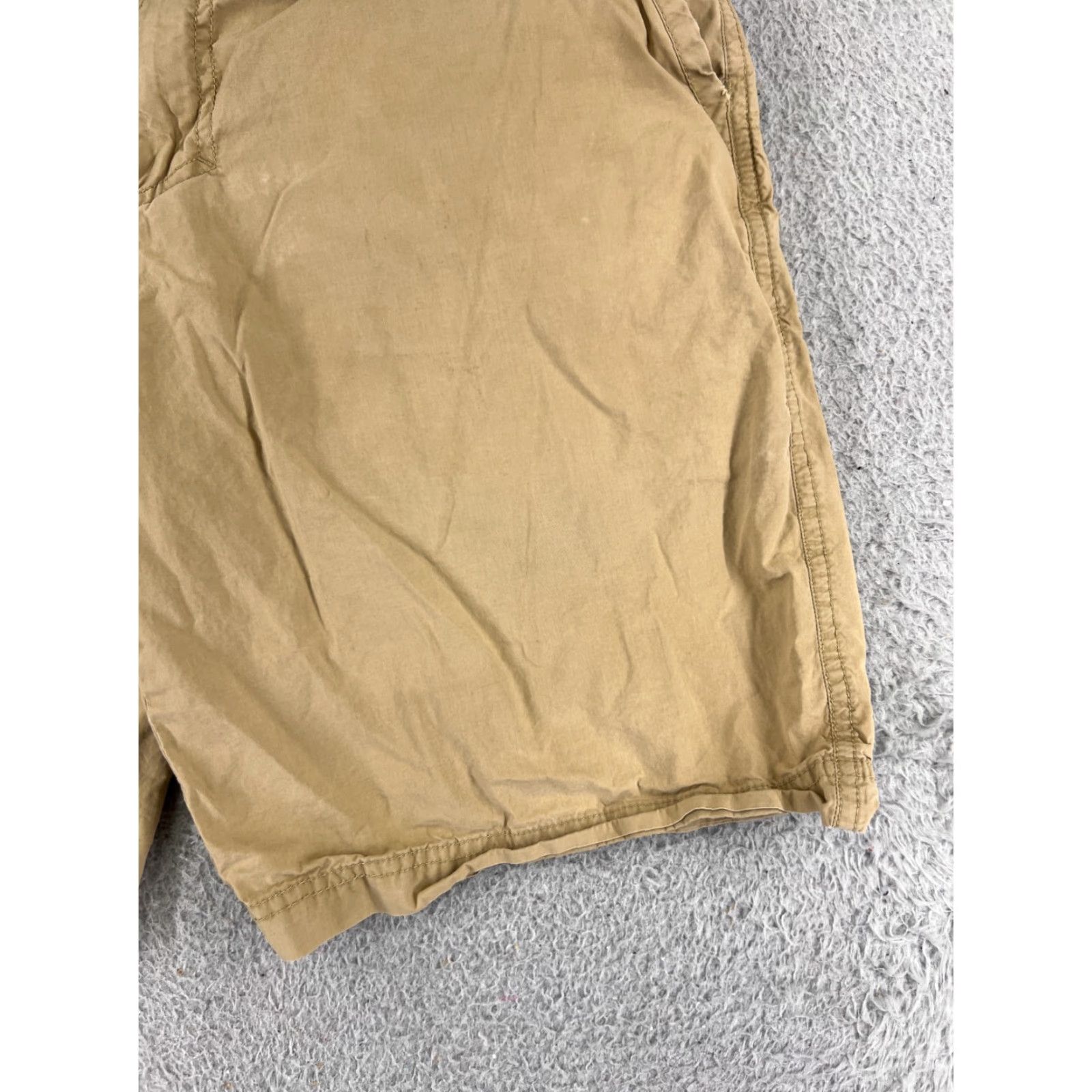 Vintage Columbia Shorts Mens 32 Beige Khaki Cargo Zip Fly Hiking Camping Fishing Cargo Pocket Belted Elastic Waist Pockets Regular Cotton Blend Outdoors Mens Size US 32 / EU 48 - 4 Thumbnail
