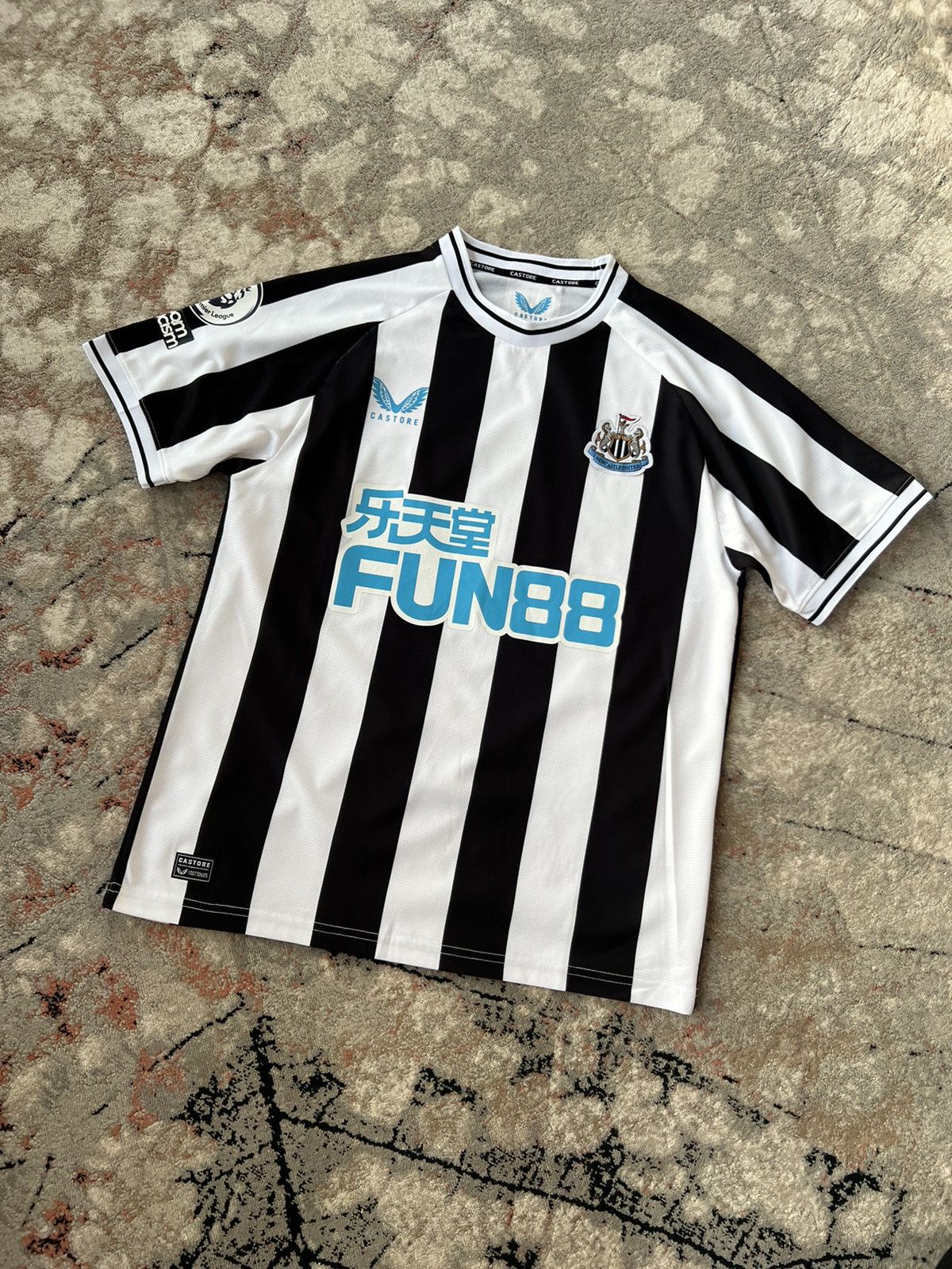 Other Castore Newcastle United Jersey Size US M / EU 48-50 / 2 - 1 Thumbnail