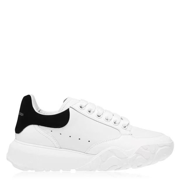 o1g2r1mq0824 Oversized Court Trainers in White & Black