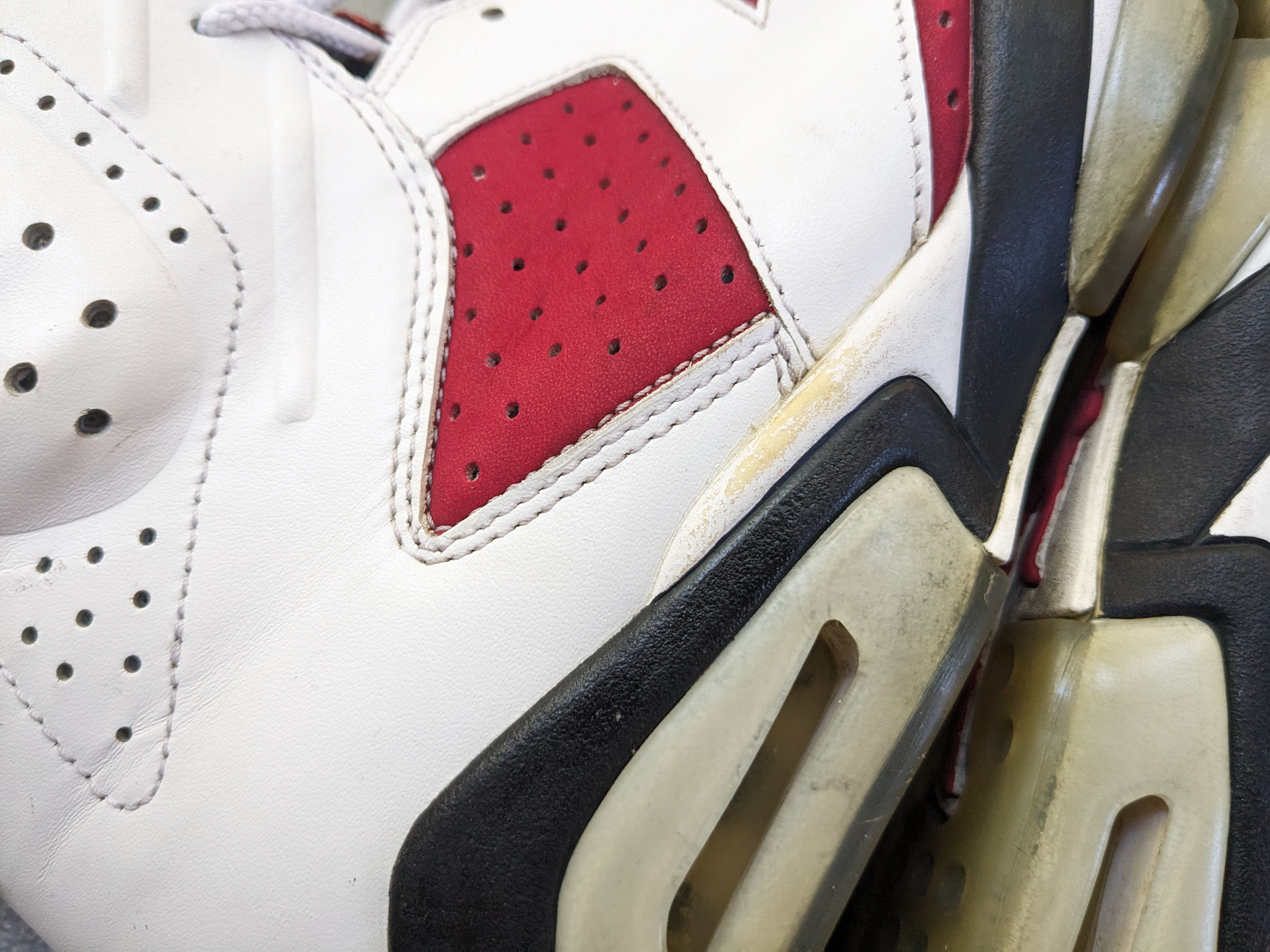 Nike Air Jordan 6 Retro Carmine 10.5 Red White 384664-160