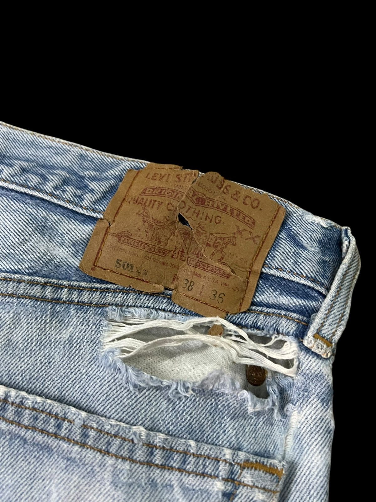 Levi's Vintage Levi’s 501xx Distress Faded Ripped Jean Size US 35 - 20 Thumbnail