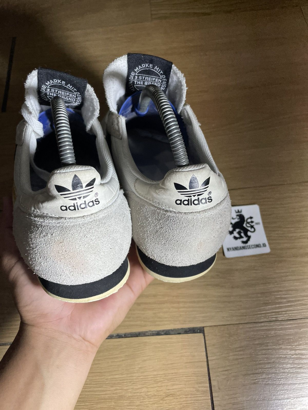 Adidas ADIDAS DRAGON Size US 7 / EU 40 - 4 Thumbnail