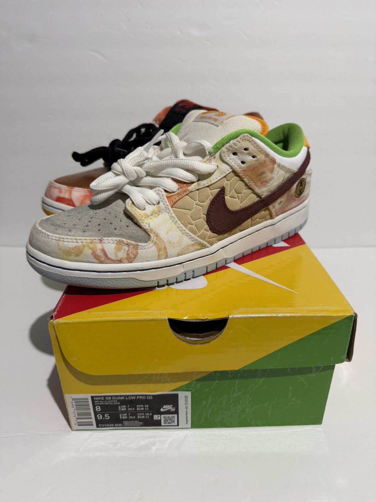 Nike Nike SB Dunk Low Size US 8 / EU 41 - 1 Thumbnail
