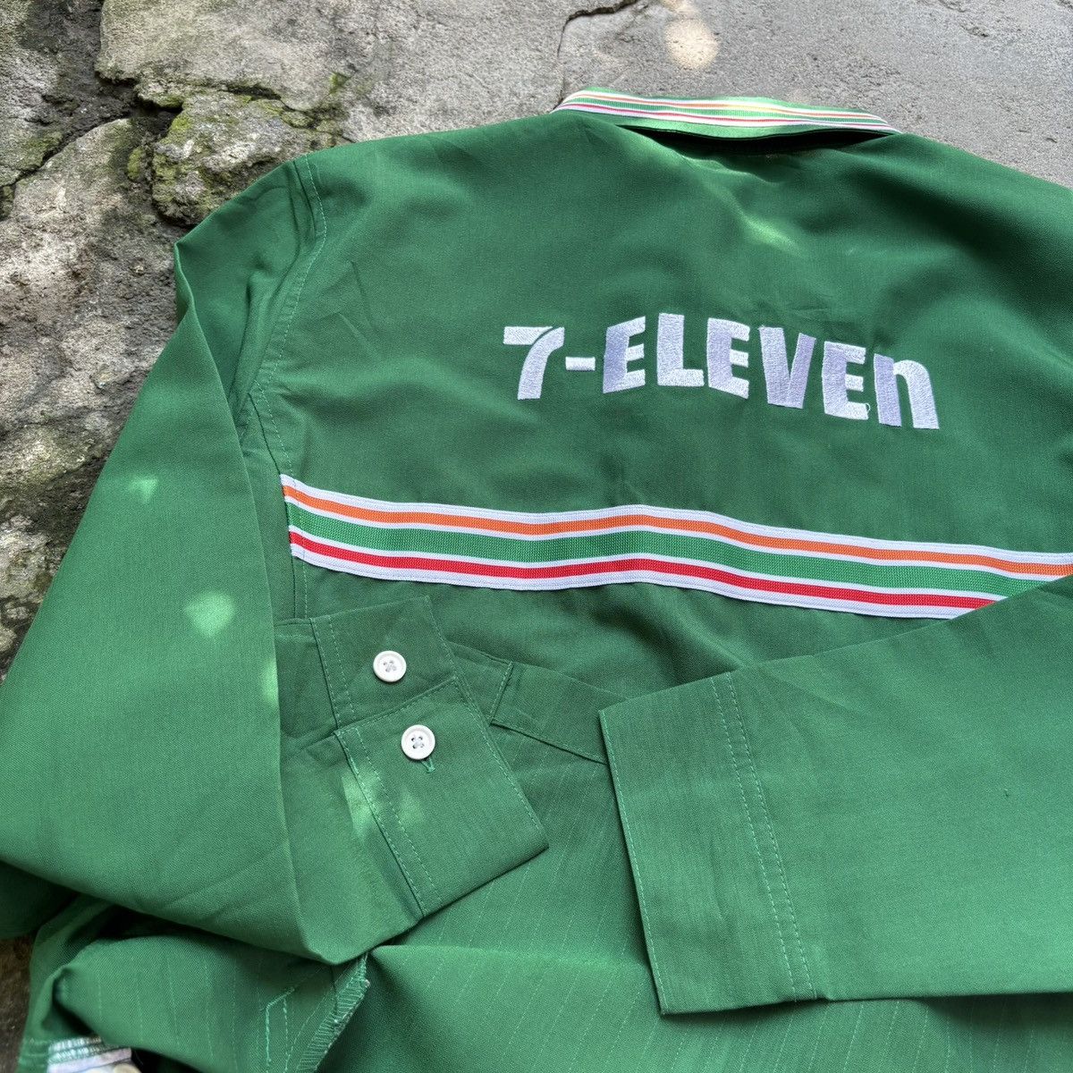 Japanese Brand vintage green zip-up shirt is a Japanese work uniform 7/11 Size US M / EU 48-50 / 2 - 6 Thumbnail