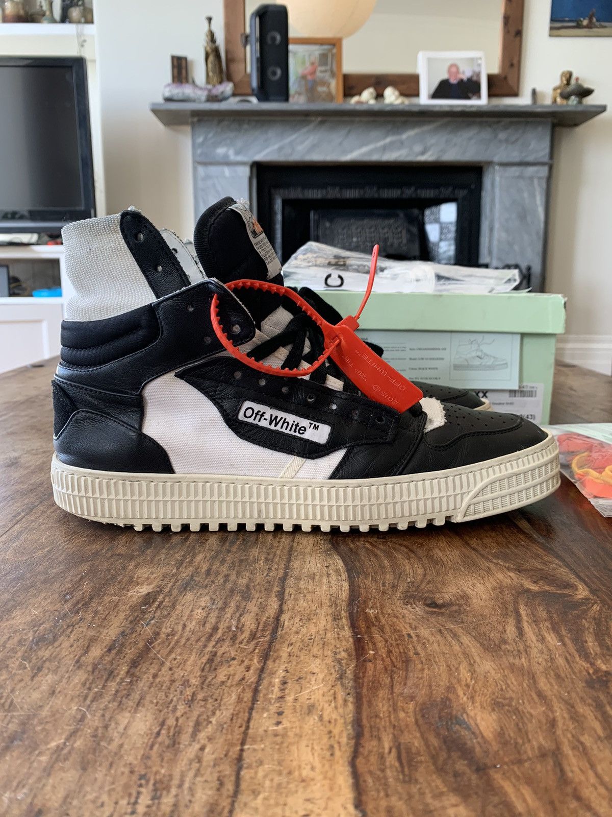 Off-White SS2018 Rare Off-White Sample Pack Off Court 3.0 Black White Size US 10 / EU 43 - 2 Thumbnail
