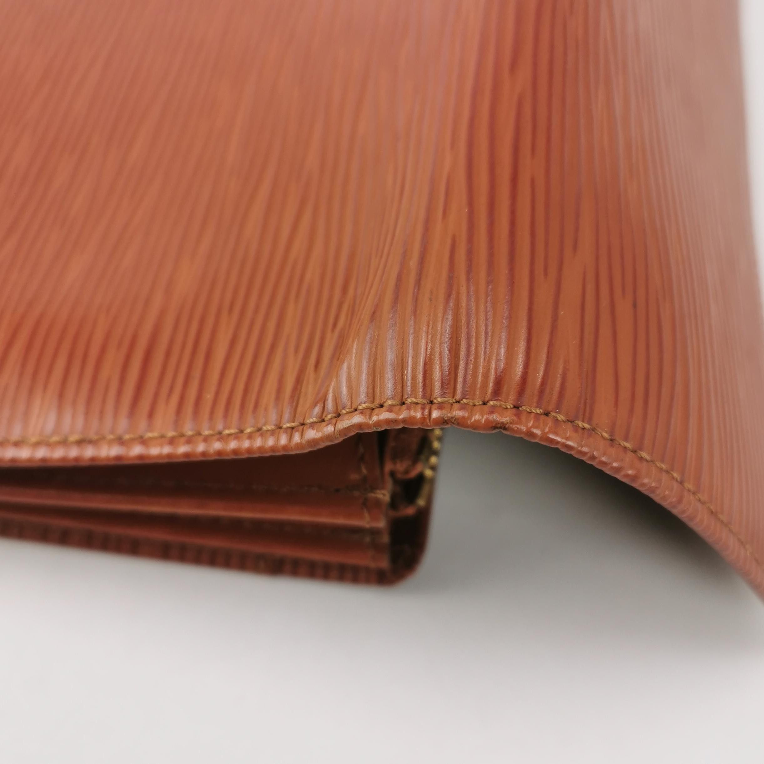 Louis Vuitton Louis Vuitton (LV) Cowhide Water Ripple Classic Temperament Size ONE SIZE - 6 Thumbnail