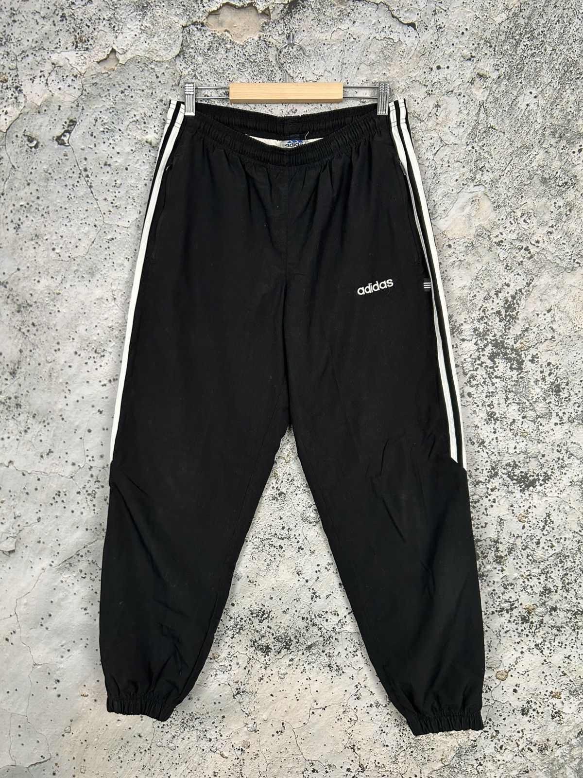 Adidas Vintage Adidas 90s Sweatpants Baggy Rap Streetwear Skate Size US 30 / EU 46 - 1 Thumbnail
