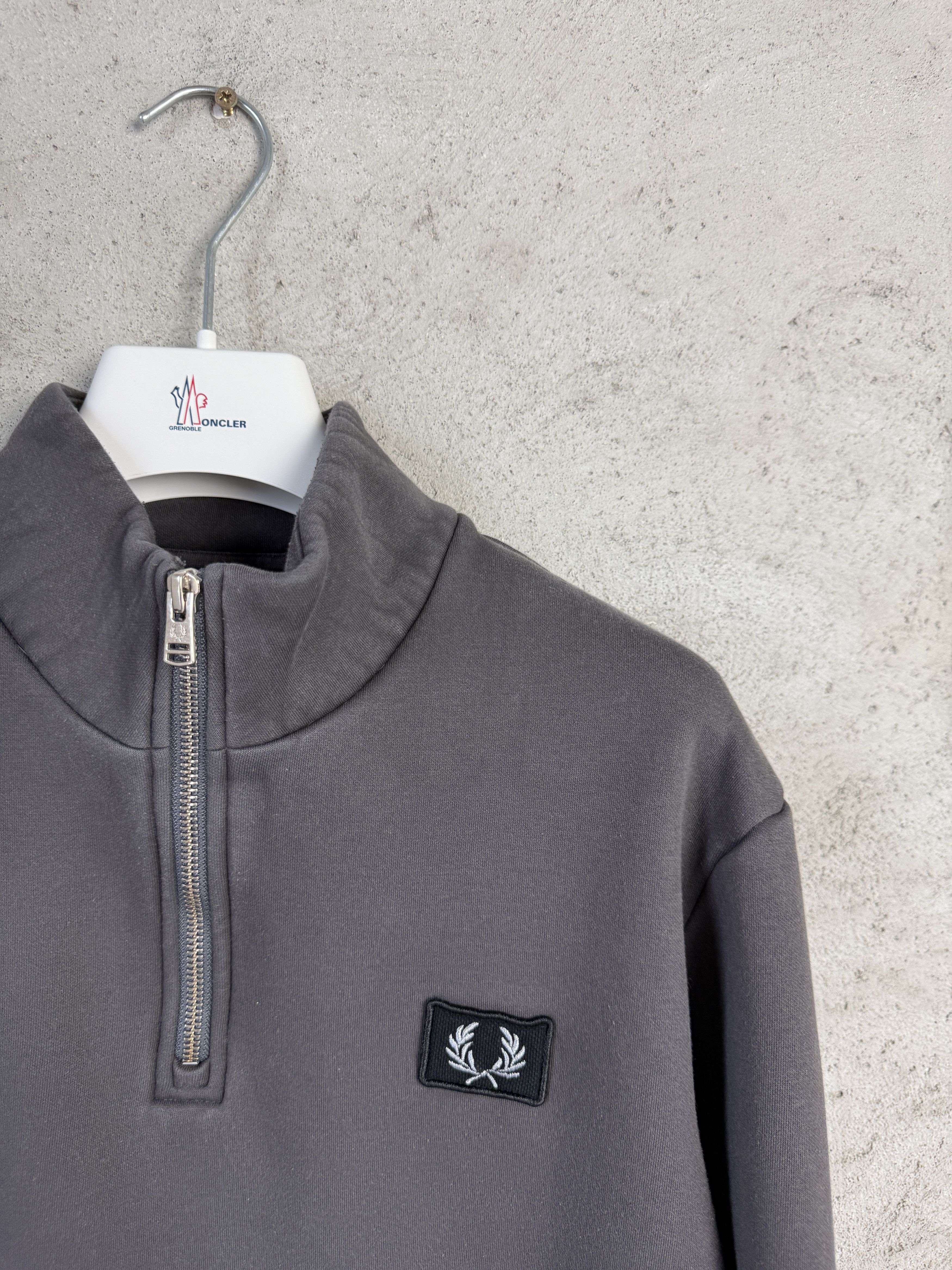 Fred Perry Fred Perry small logo quarter zip sweatshirt casual Size US L / EU 52-54 / 3 - 2 Thumbnail
