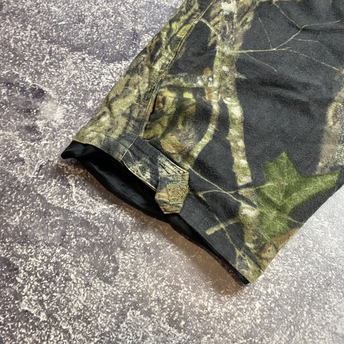 Realtree Vintage Realtree Camouflage Cargo y2k hype pants Size US 36 / EU 52 - 7 Thumbnail