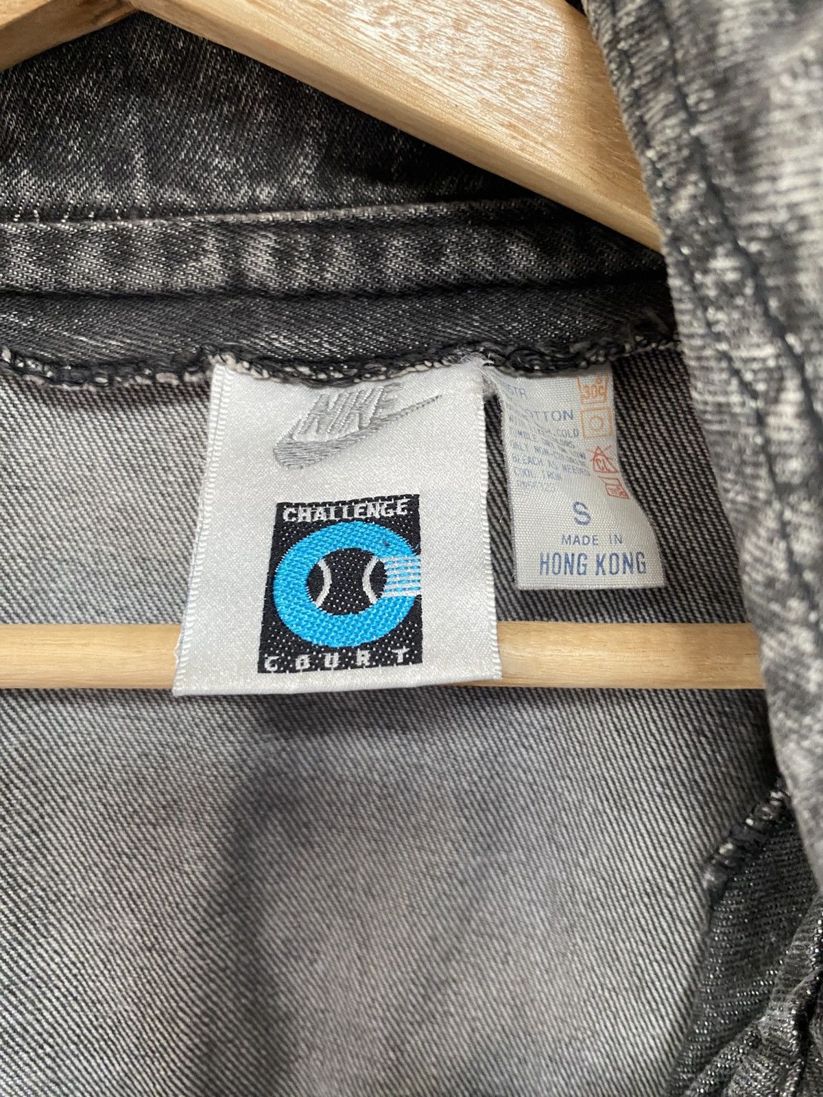 Nike × Vintage Vintage 90s Nike Challenge Court denim jacket small logo Size US S / EU 44-46 / 1 - 5 Thumbnail