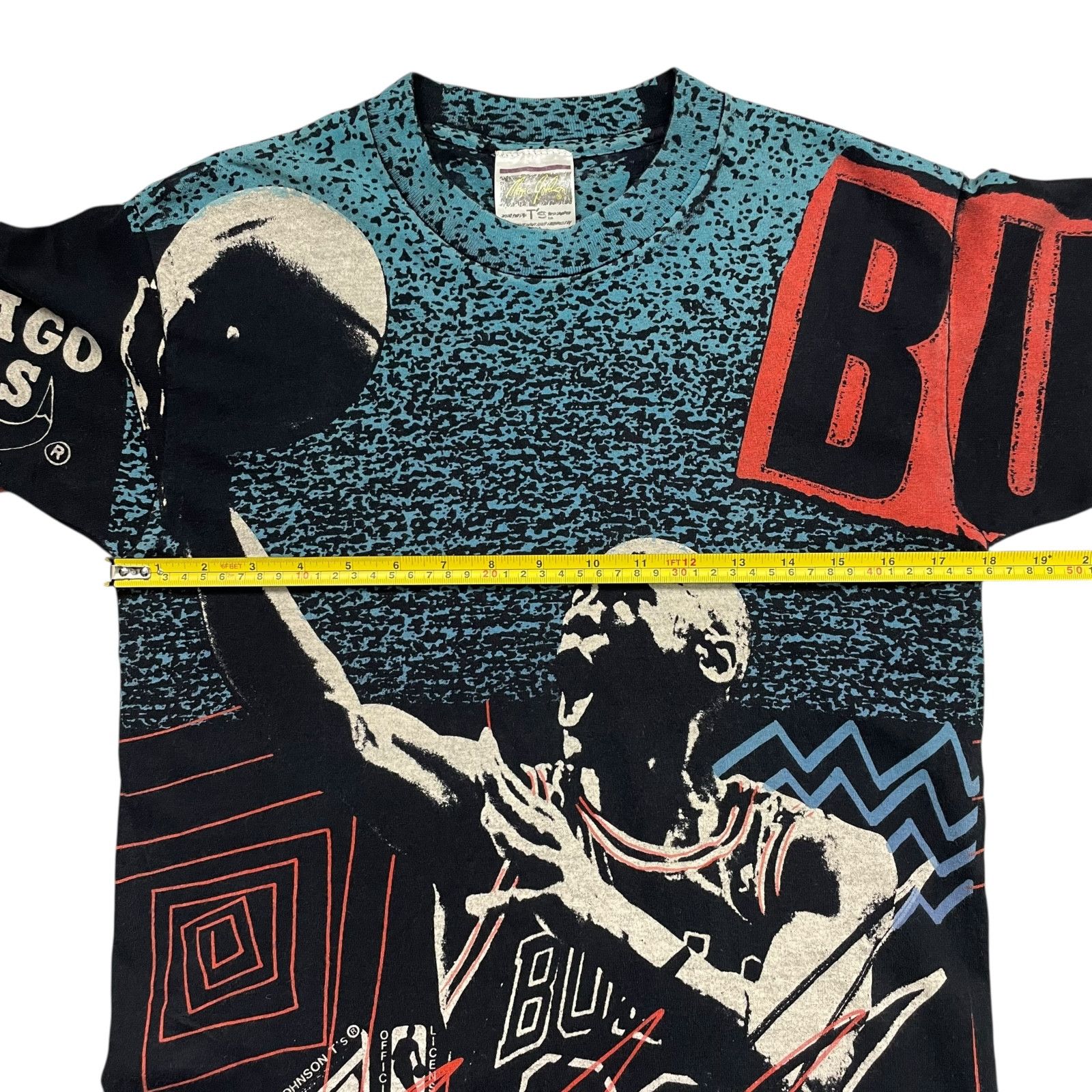 NBA VTG 90s CHICAGO BULLS JORDAN AOP MAGIC JOHNSON T'S T-SHIRT Size US M / EU 48-50 / 2 - 8 Thumbnail