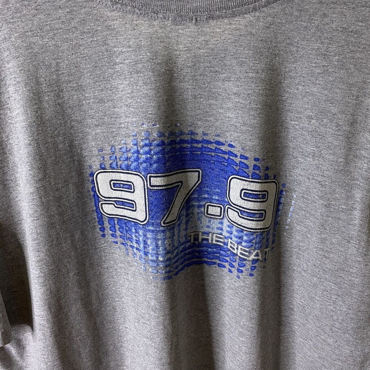 Vintage Vintage 1990s 97.9 The Beat KBFB Commercial Radio Promo Tee Size US XL / EU 56 / 4 - 2 Thumbnail