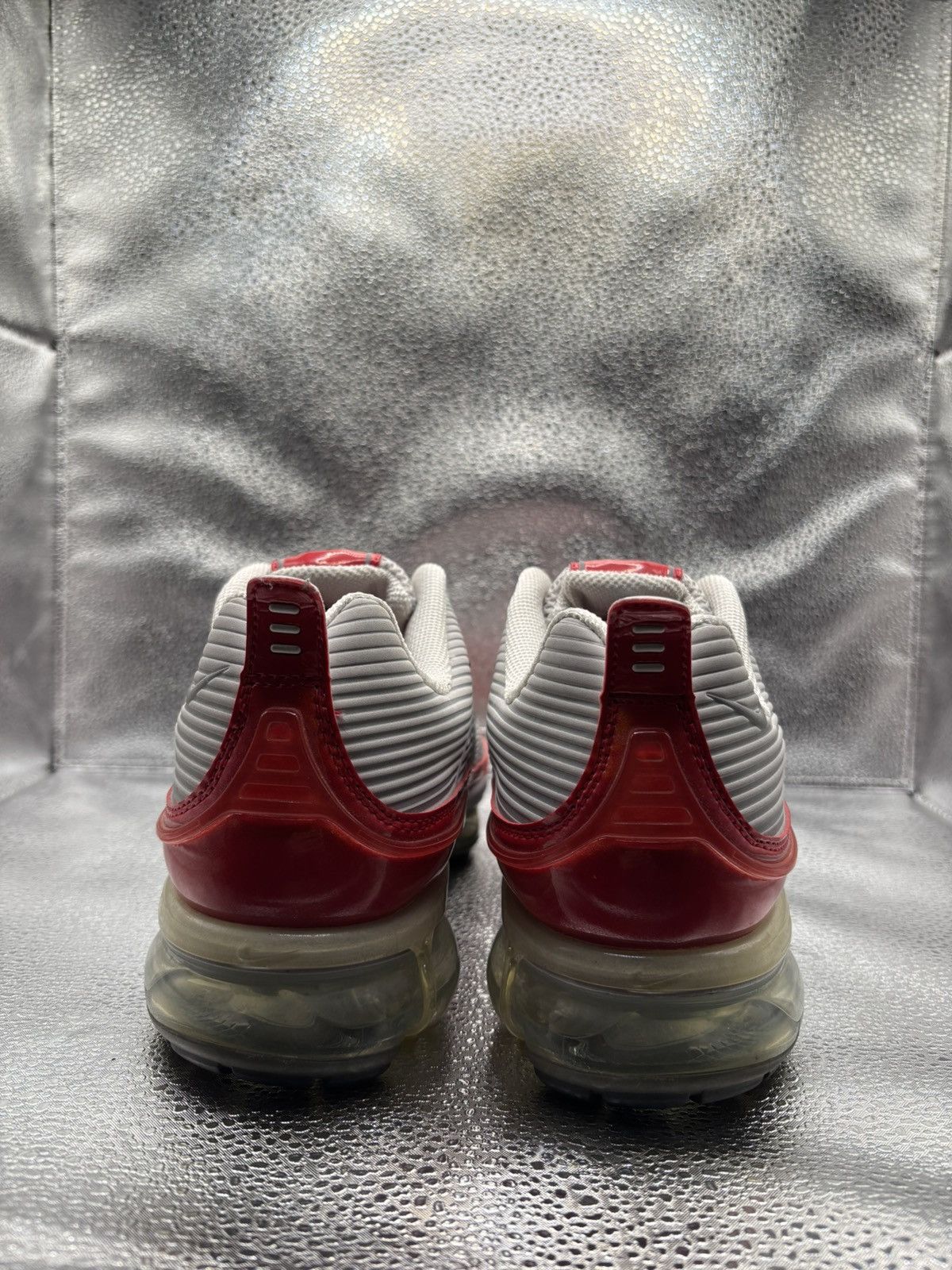 Nike Nike air vapormax 360 og grey red Size US 11 / EU 44 - 4 Thumbnail