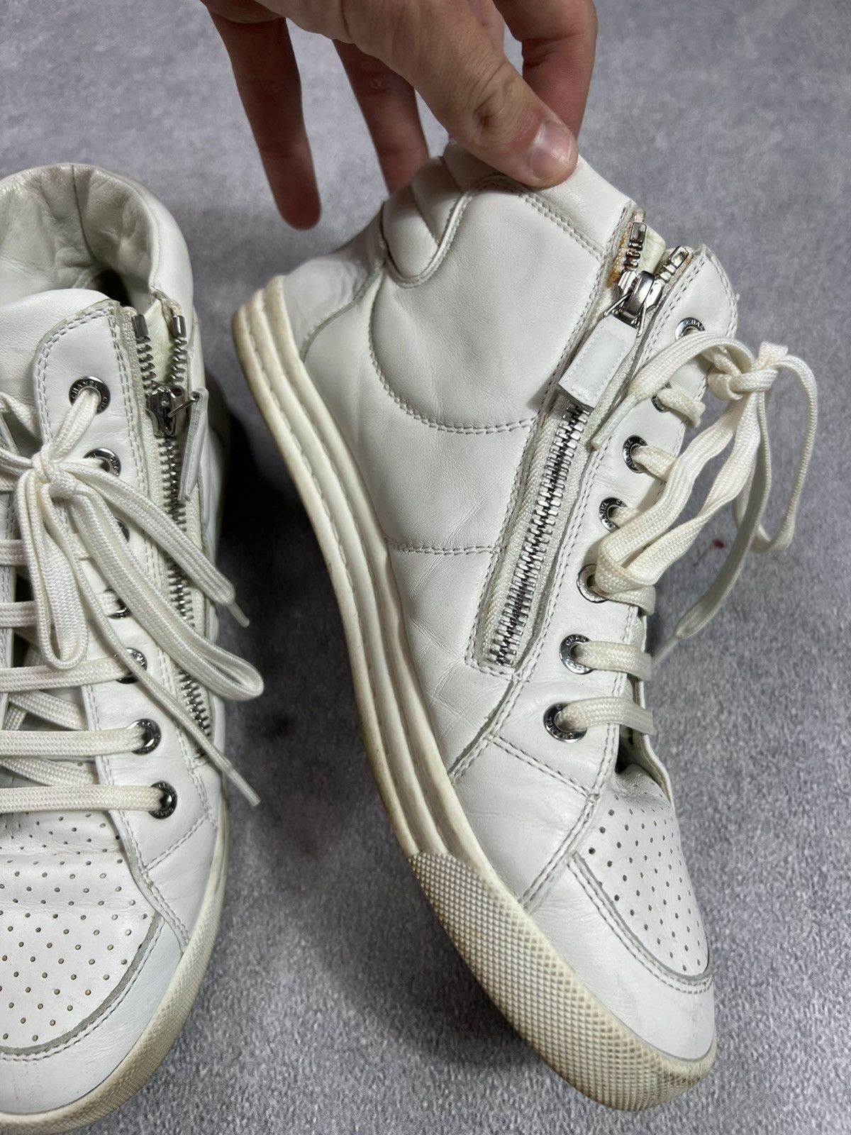 Chanel 🤍ARCHIVE CHANEL HI-TOP Y2K JAPANESE BRAND GUCCI SNEAKERS Size US 7 / IT 37 - 5 Thumbnail