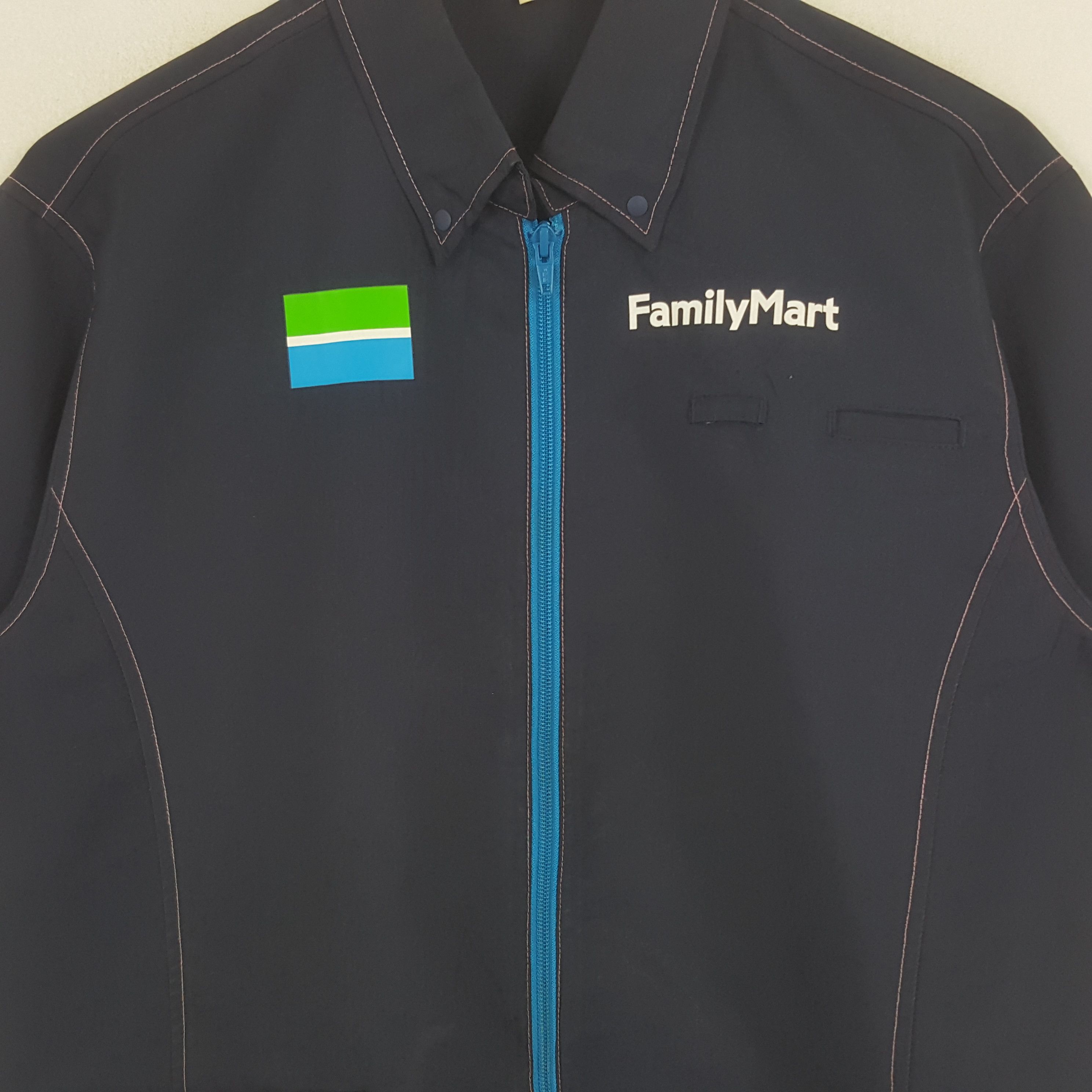 Japanese Brand × Vintage Vintage Family Mart Japanese Brand Staff Jacket Size US M / EU 48-50 / 2 - 2 Thumbnail
