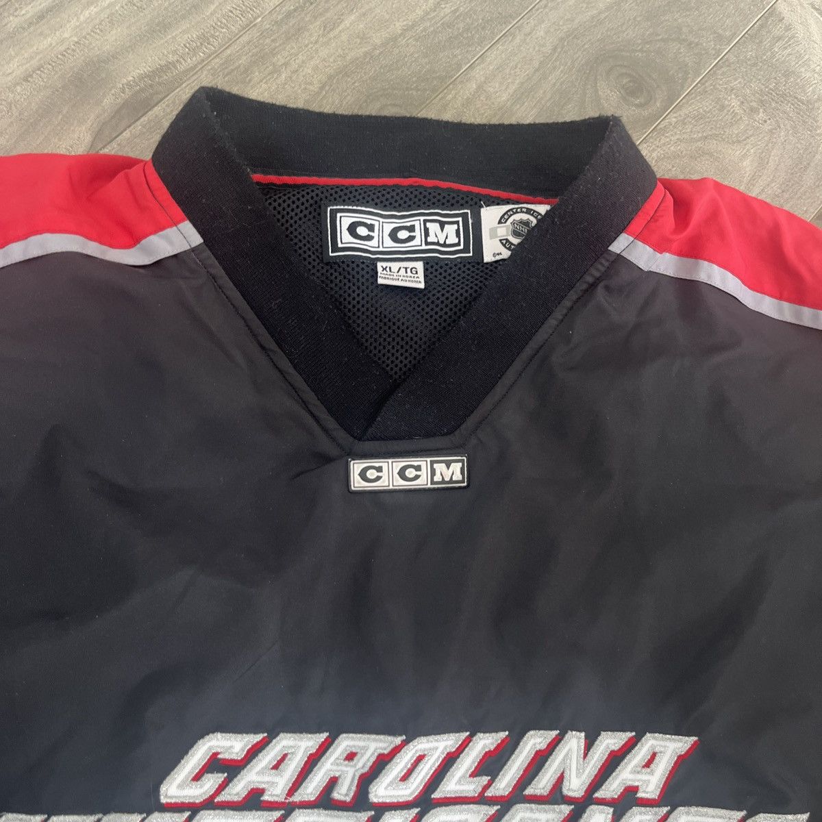 Ccm CCM Vintage Carolina Hurricanes Windbreaker Jacket Size US XL / EU 56 / 4 - 6 Thumbnail