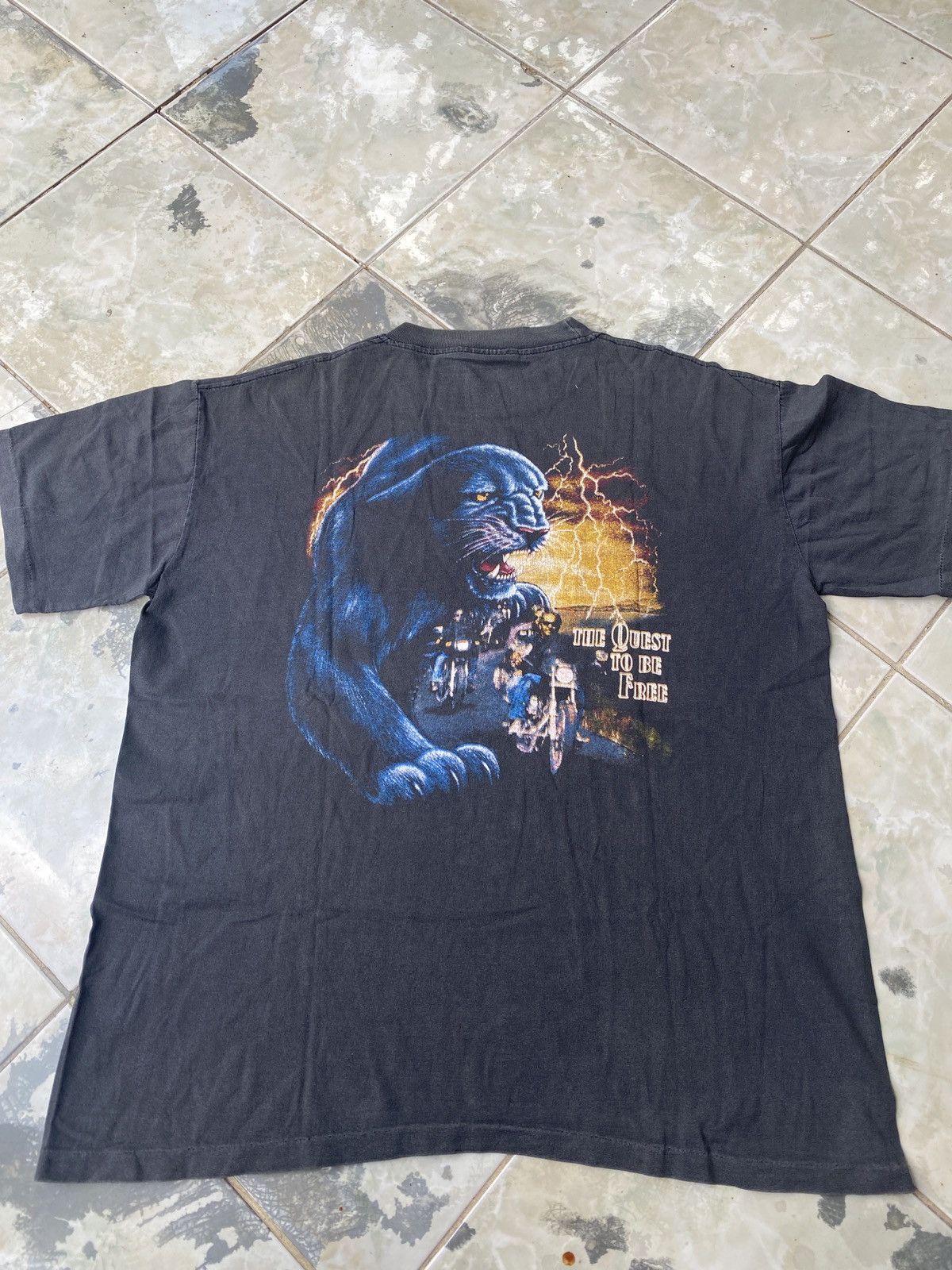 Other SHOW & STAR “Tiger / The Quest to Be Free” Double-Sided Tee Size US L / EU 52-54 / 3 - 4 Thumbnail