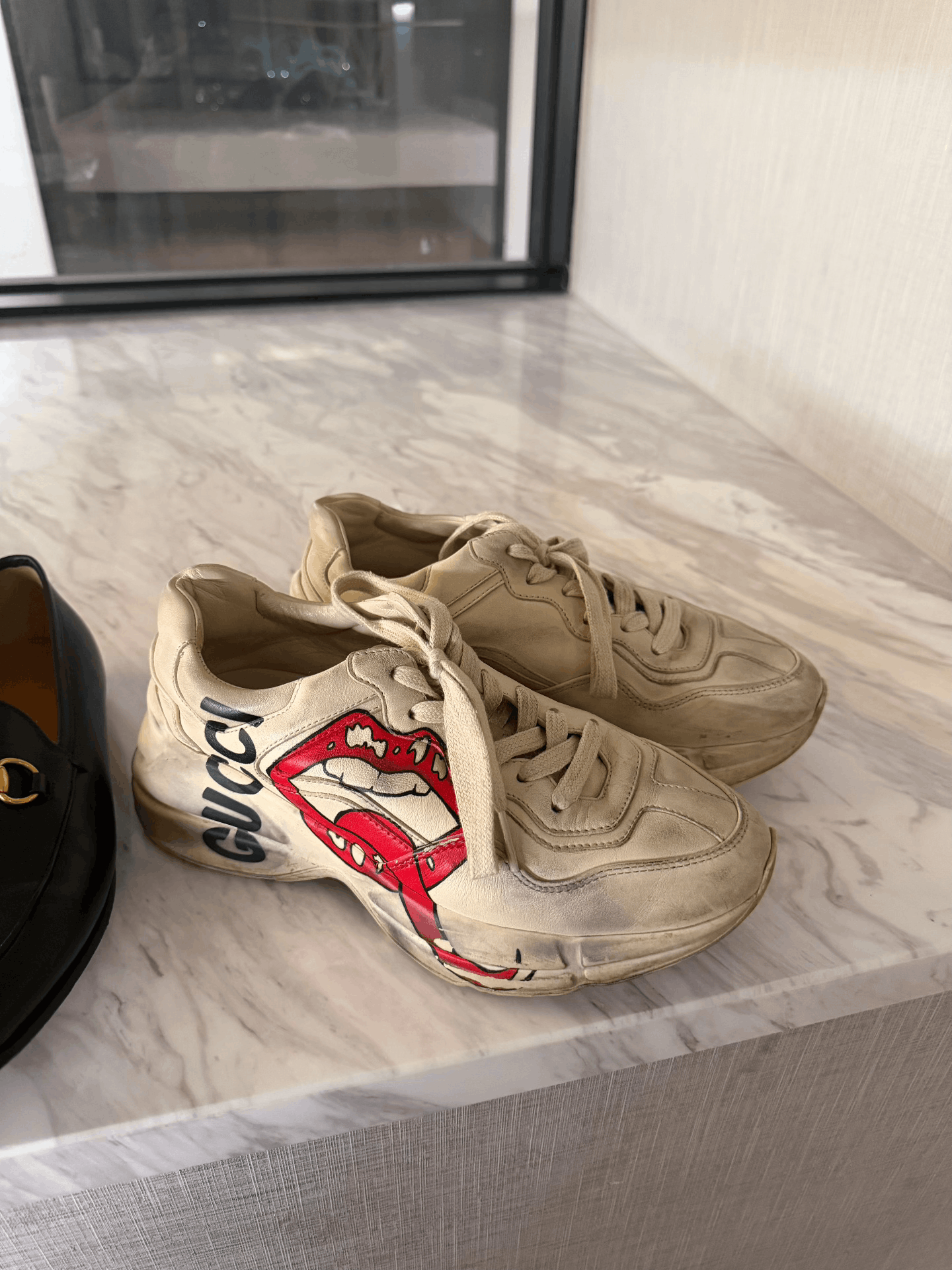 Gucci Gucci Distressed Sneakers Red Tongue Size US 6 / IT 36 - 1 Thumbnail