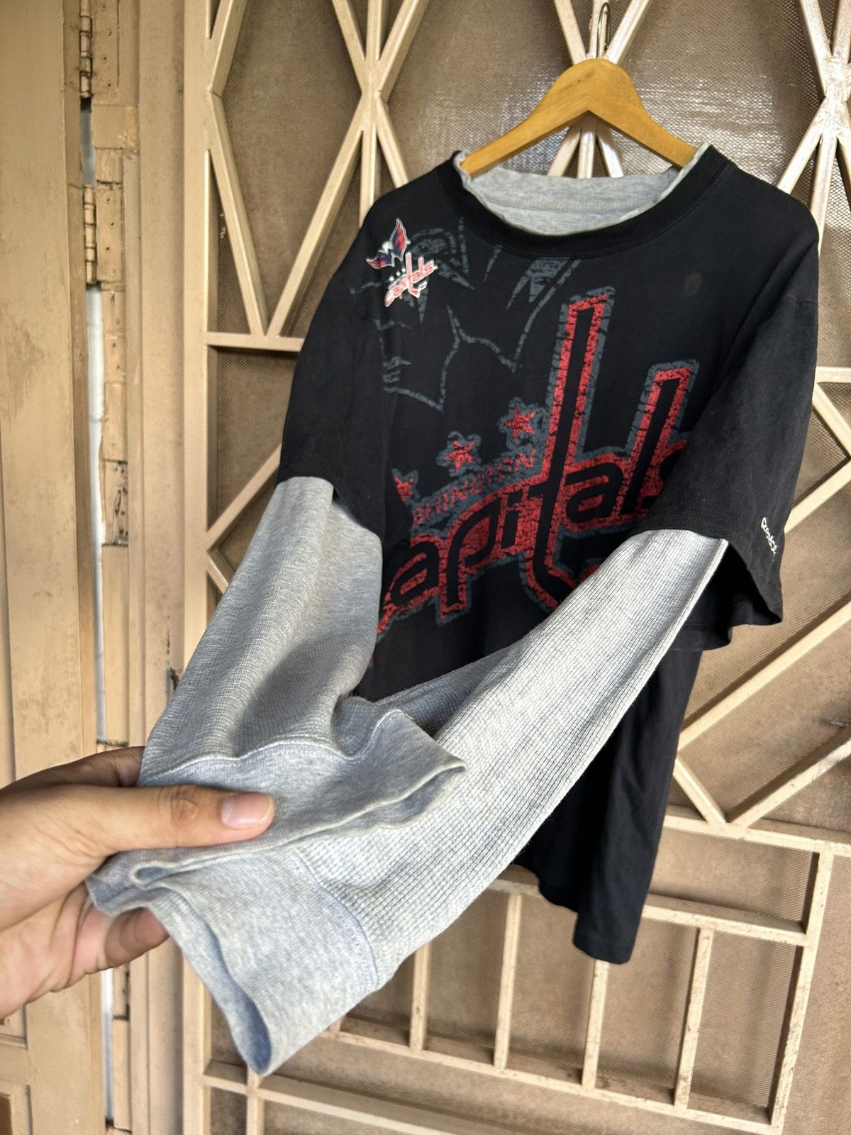 Japanese Brand 💸BINDINGOFFER💸double layer washington capitals longsleeve Size US XL / EU 56 / 4 - 6 Thumbnail