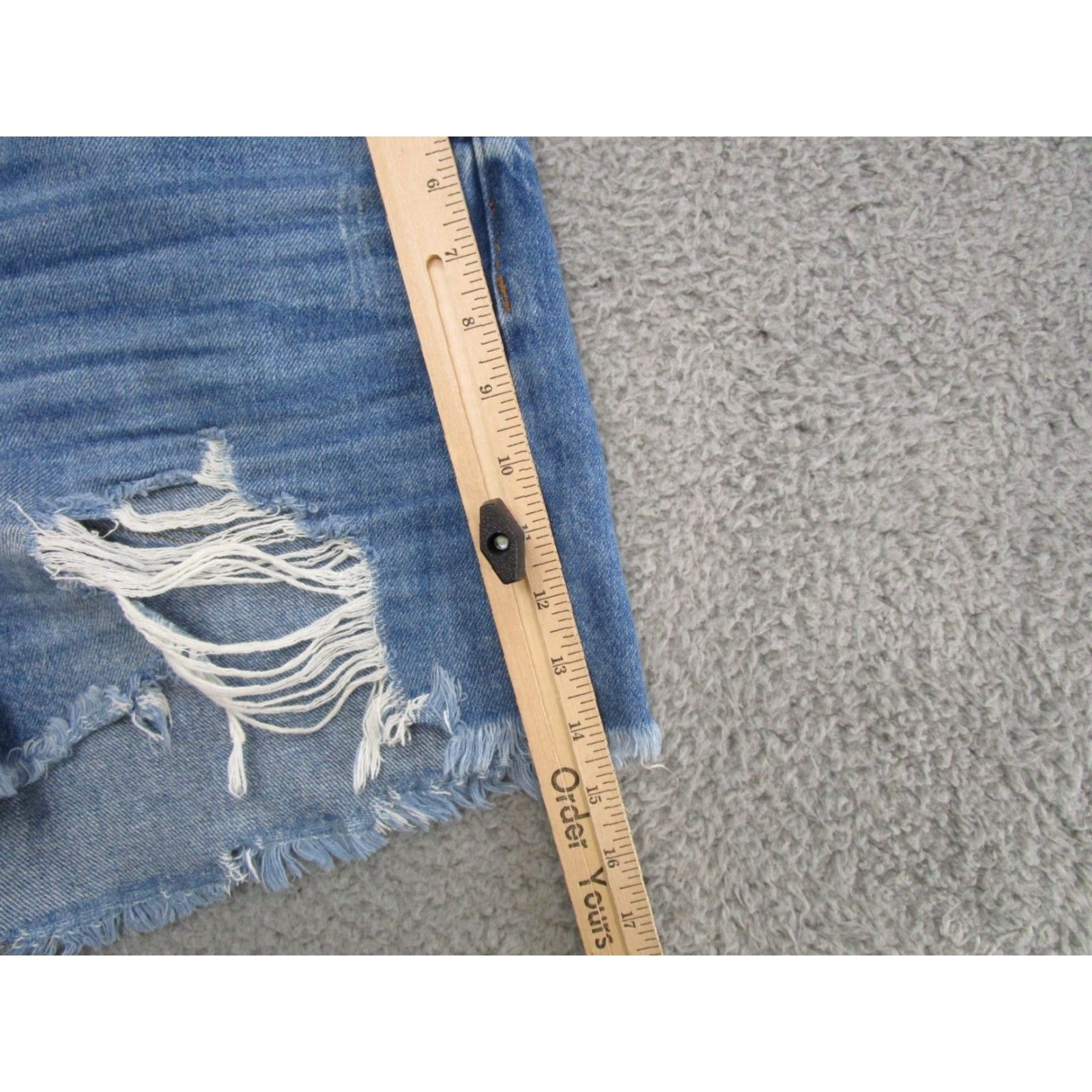 Vintage VINTAGE KanCan Women’s Denim Shorts Distressed Cut-Off Raw He Blue 5-Pocket Zipper Button Logo Summer Casual Regular Size 13/30 Size 34" / US 12 / IT 48 - 5 Thumbnail