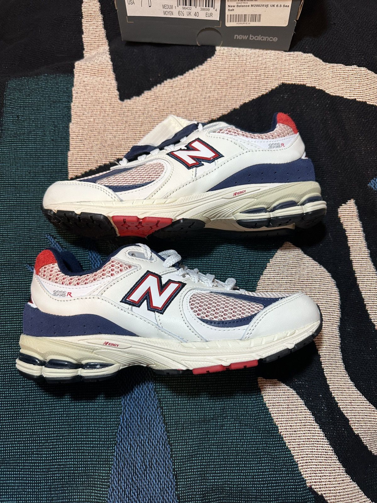 New Balance New Balance 2002R Size US 7 / EU 40 - 5 Thumbnail