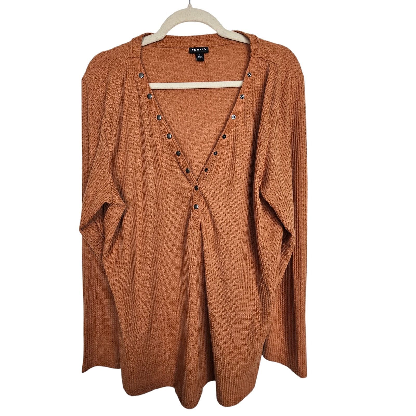 Torrid Torrid Waffle Knit Henley Shirt Plus Size 2X Minimalist Size XXL / US 16-18 / IT 52-54 - 1 Thumbnail