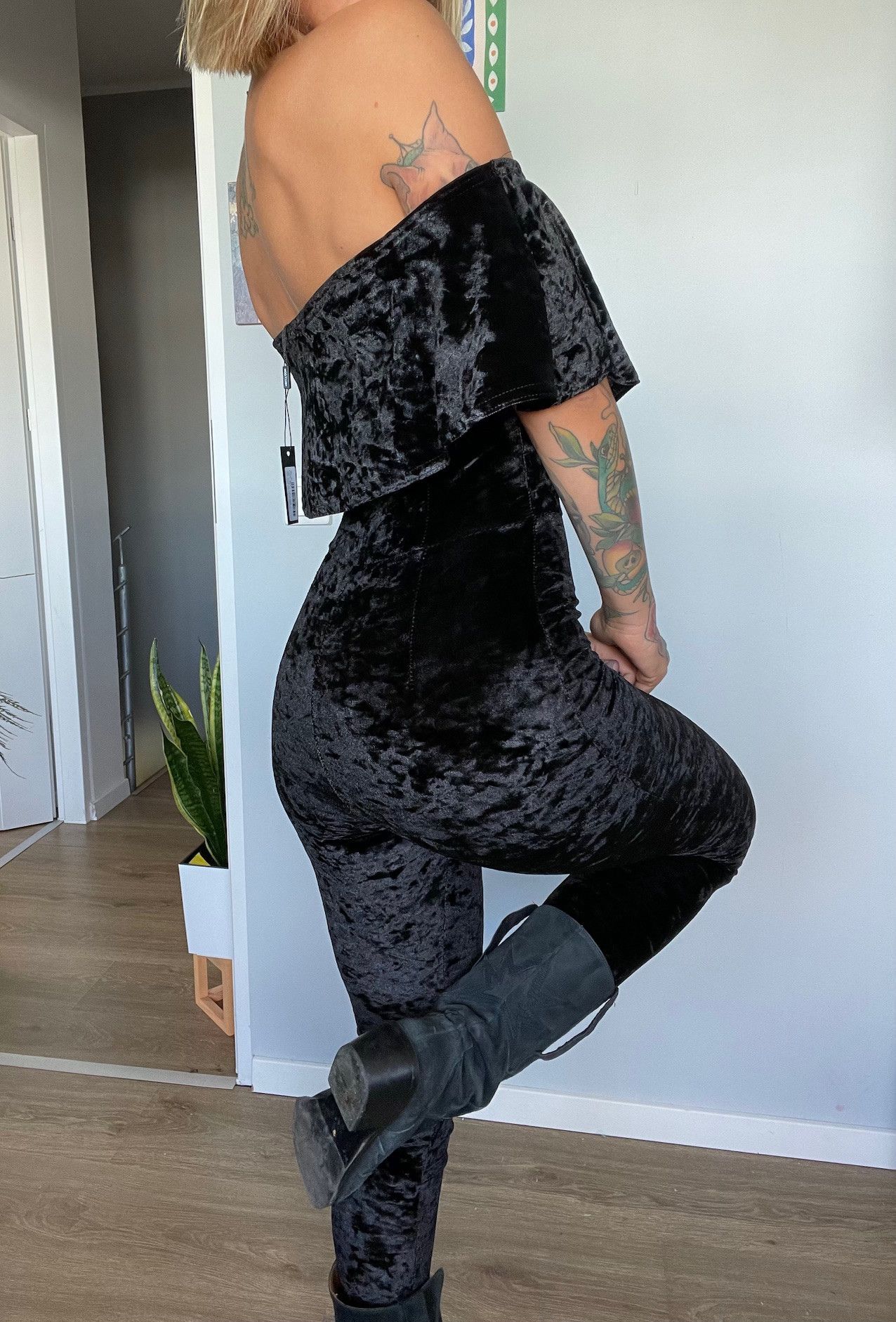 Other Black Velvet Jumpsuit Catwoman Halloween Frill Size 28" / US 6 / IT 42 - 3 Thumbnail