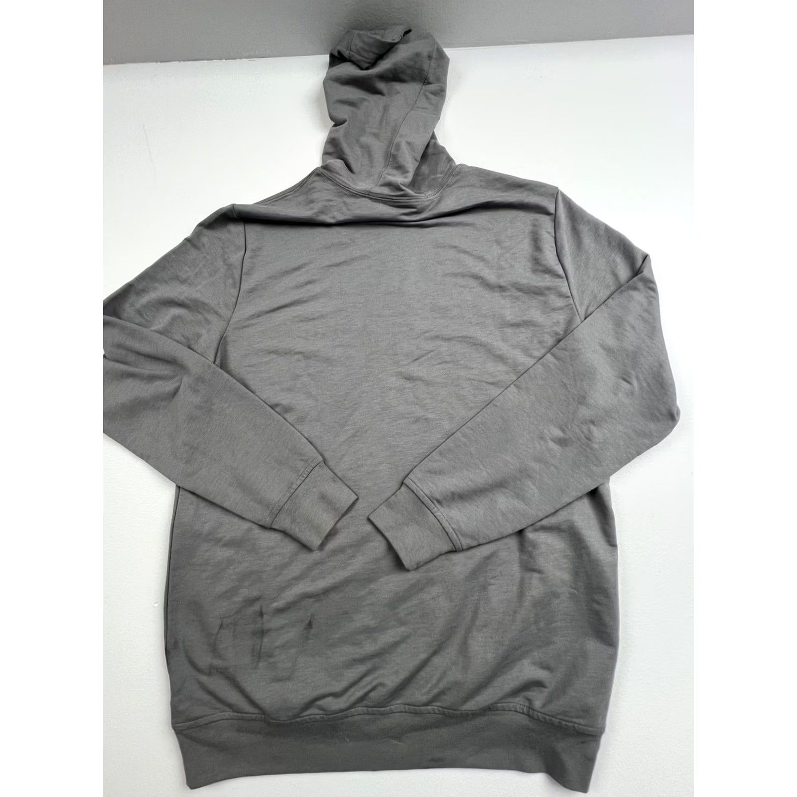 TravisMathew Travis Mathew Hoodie Mens Medium Gray Bushwood Golf Graphic Pullover Sweatshirt Size US M / EU 48-50 / 2 - 2 Thumbnail