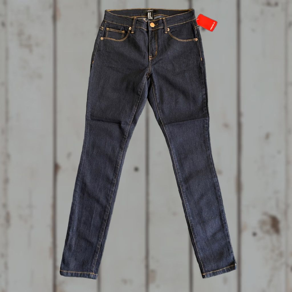 Forever 21 FOREVER 21 Jeans Women Indigo Denim Ankle Pant Skinny Stretch 26 New Denim Jeans Regular Low Rise 29 Inseam Blue Cotton Blend Stretch Size 26" / US 2 / IT 38 - 1 Thumbnail