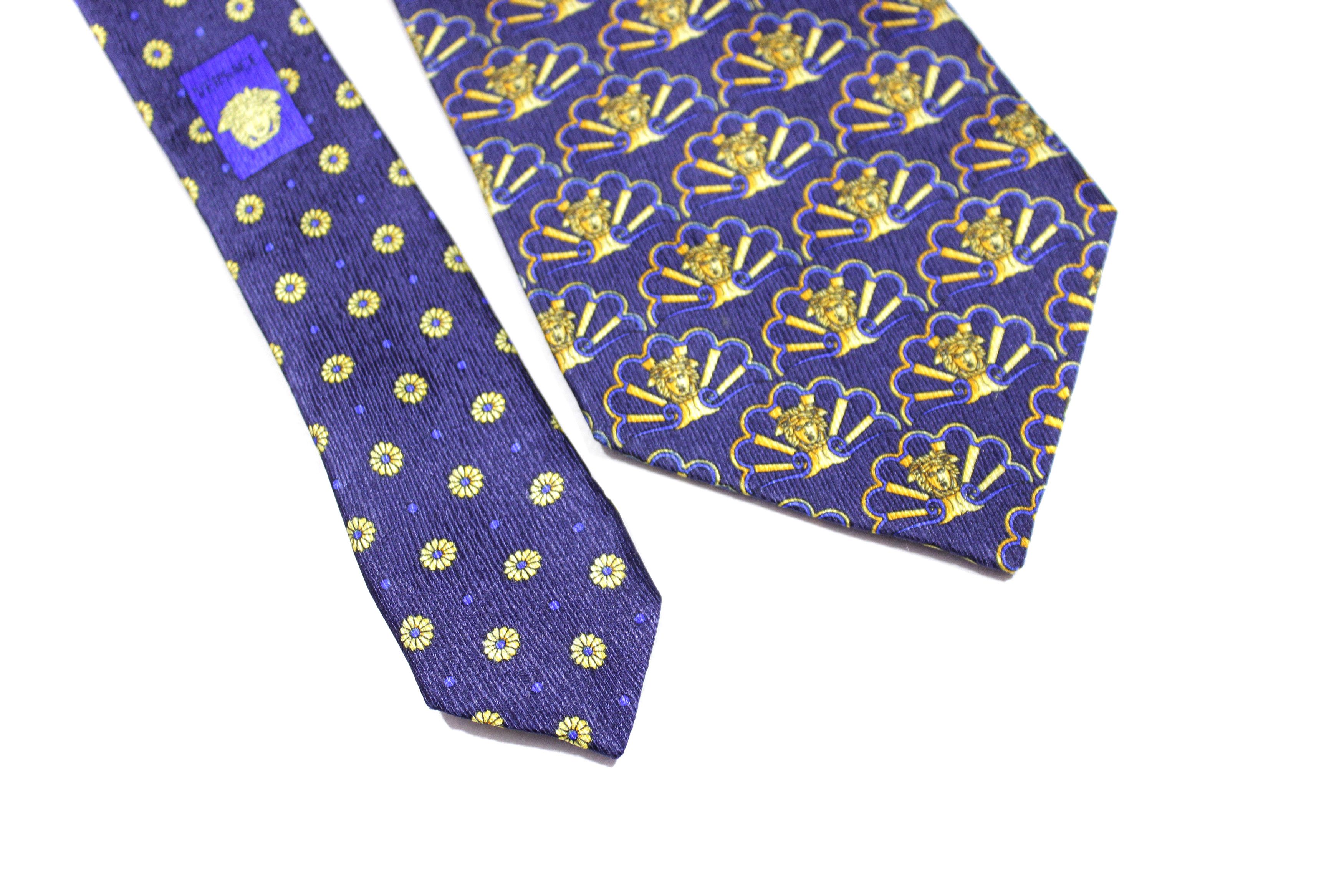 Versace Gianni 90S Medusa Logo Silk Tie Vintage Size ONE SIZE - 4 Thumbnail