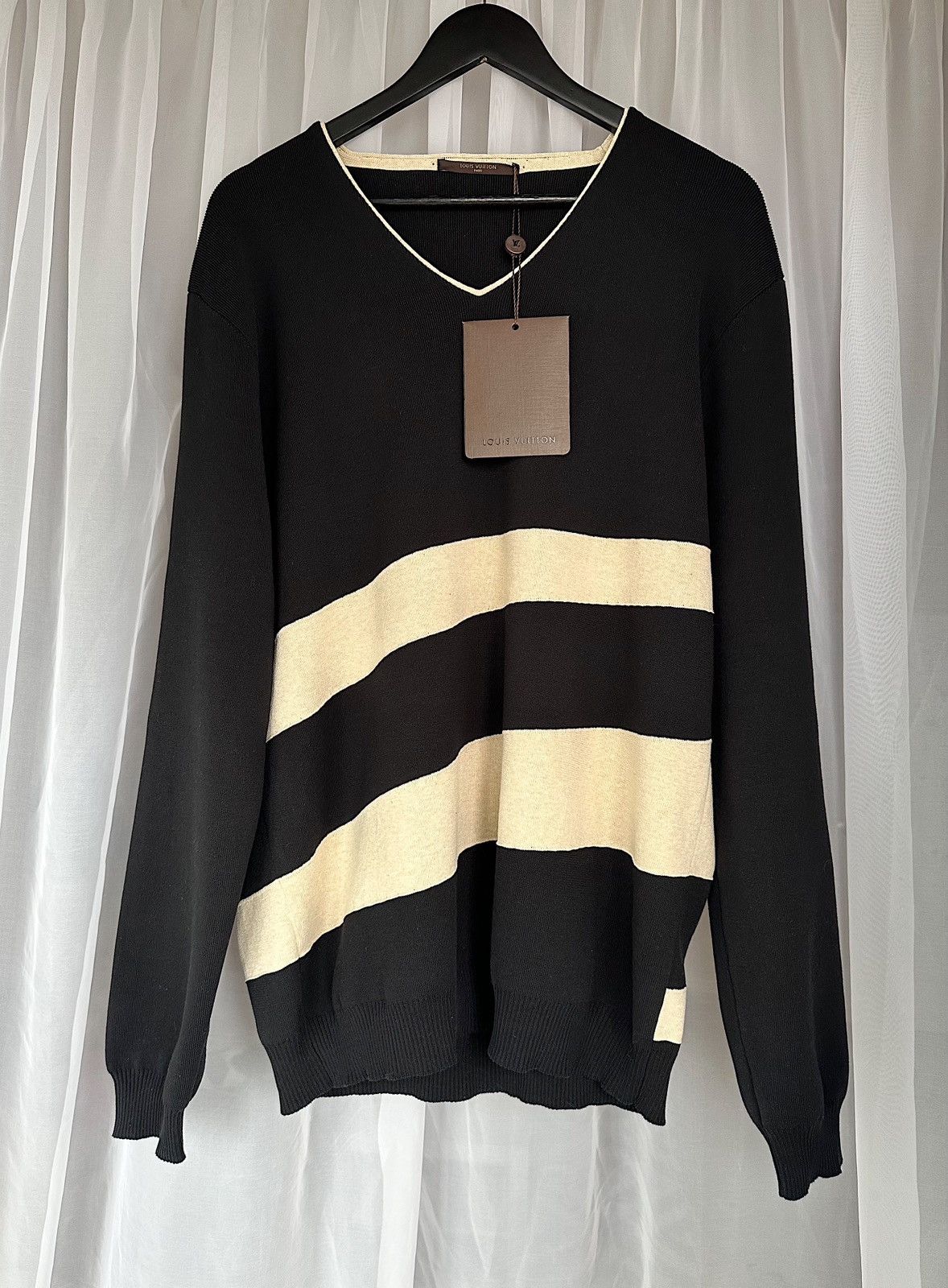 Louis Vuitton *NEW* LOUIS VUITTON SS 2008 Runway Spiral Knit Sweater lv Size US L / EU 52-54 / 3 - 3 Thumbnail