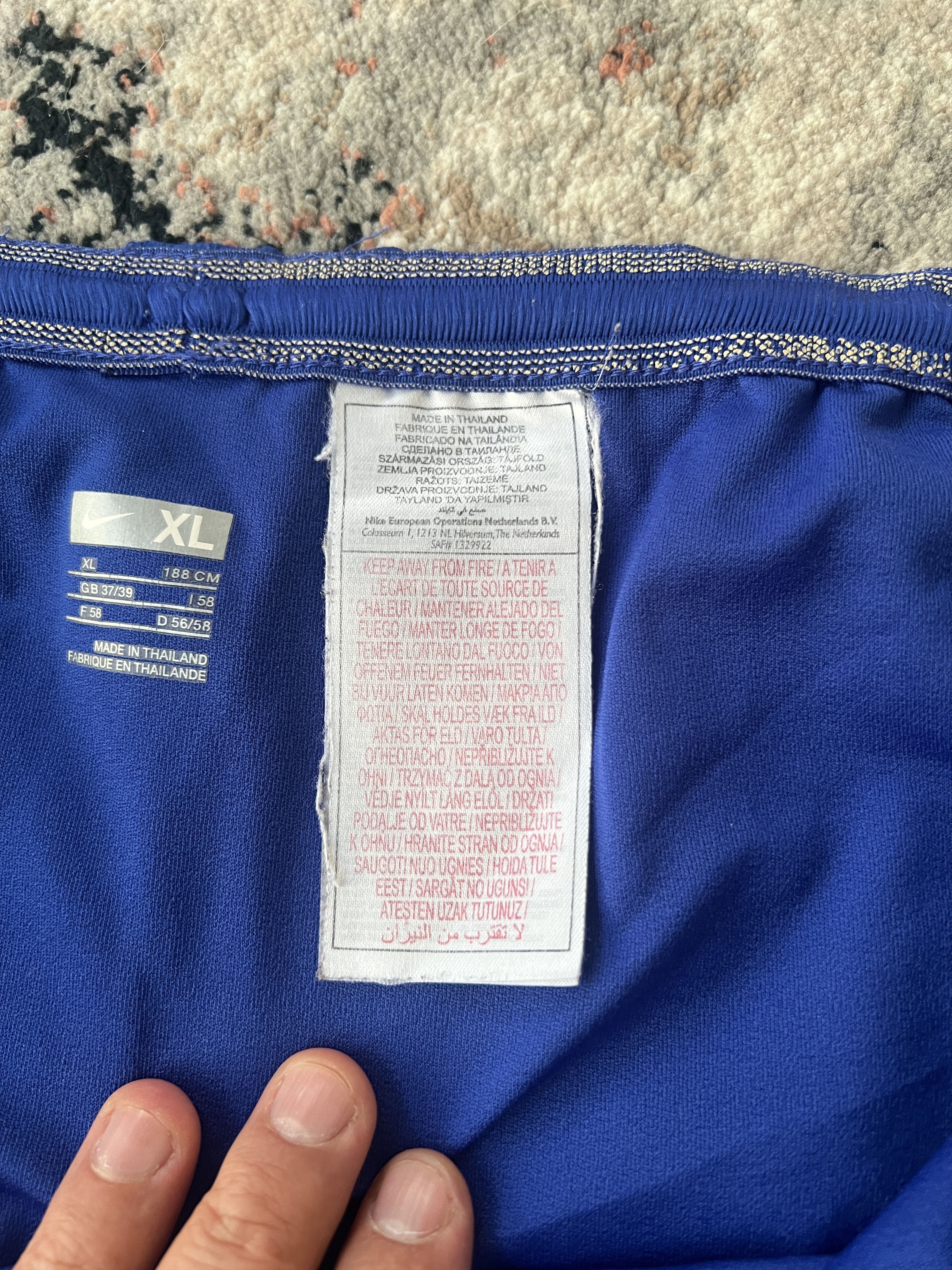 Nike Nike Manchester United Vintage Shorts Size US 36 / EU 52 - 5 Thumbnail