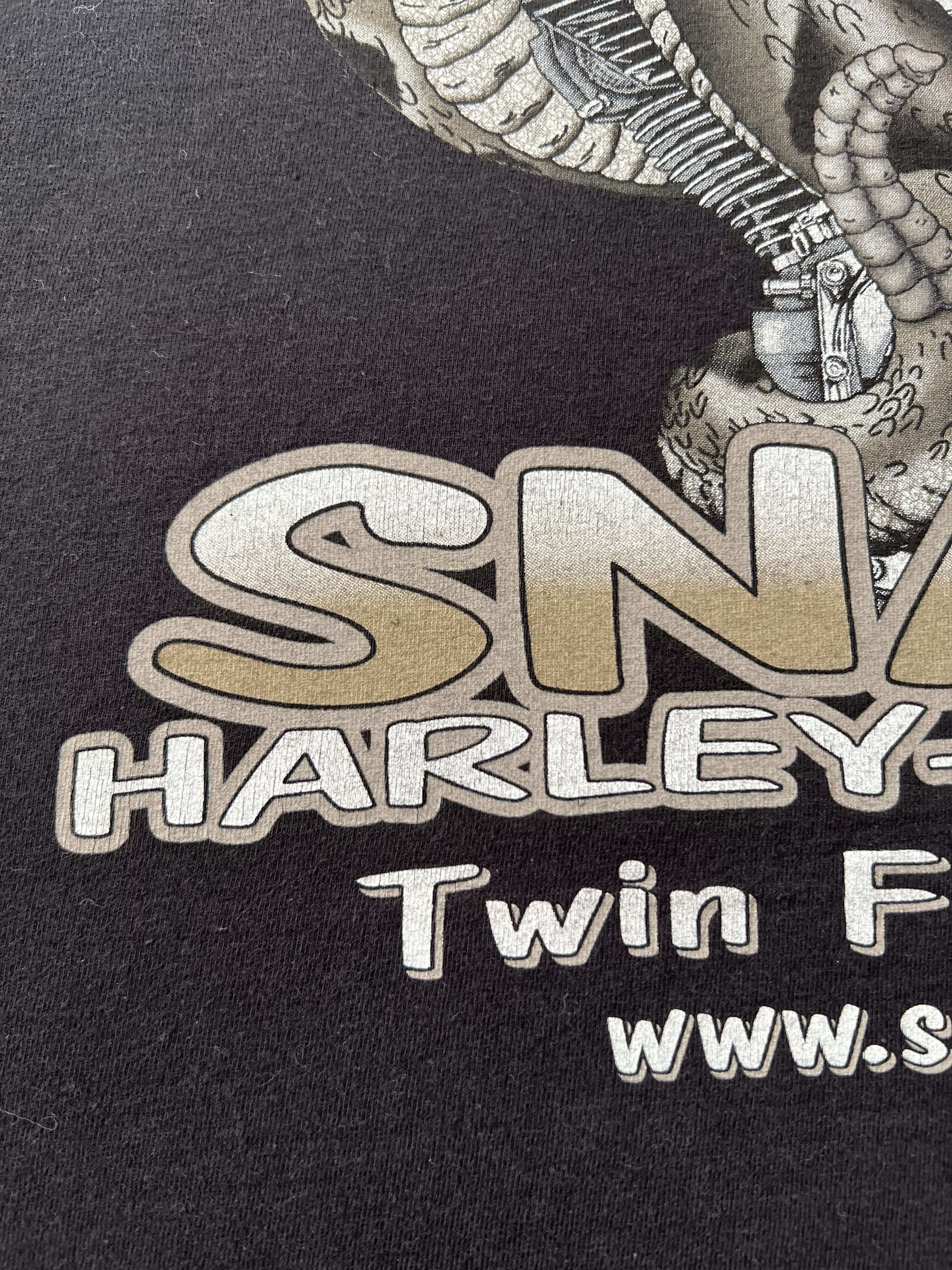 Harley Davidson Vintage 2015 Harley Davidson Motorcycle Snake Skull T-shirt Size US XL / EU 56 / 4 - 19 Thumbnail