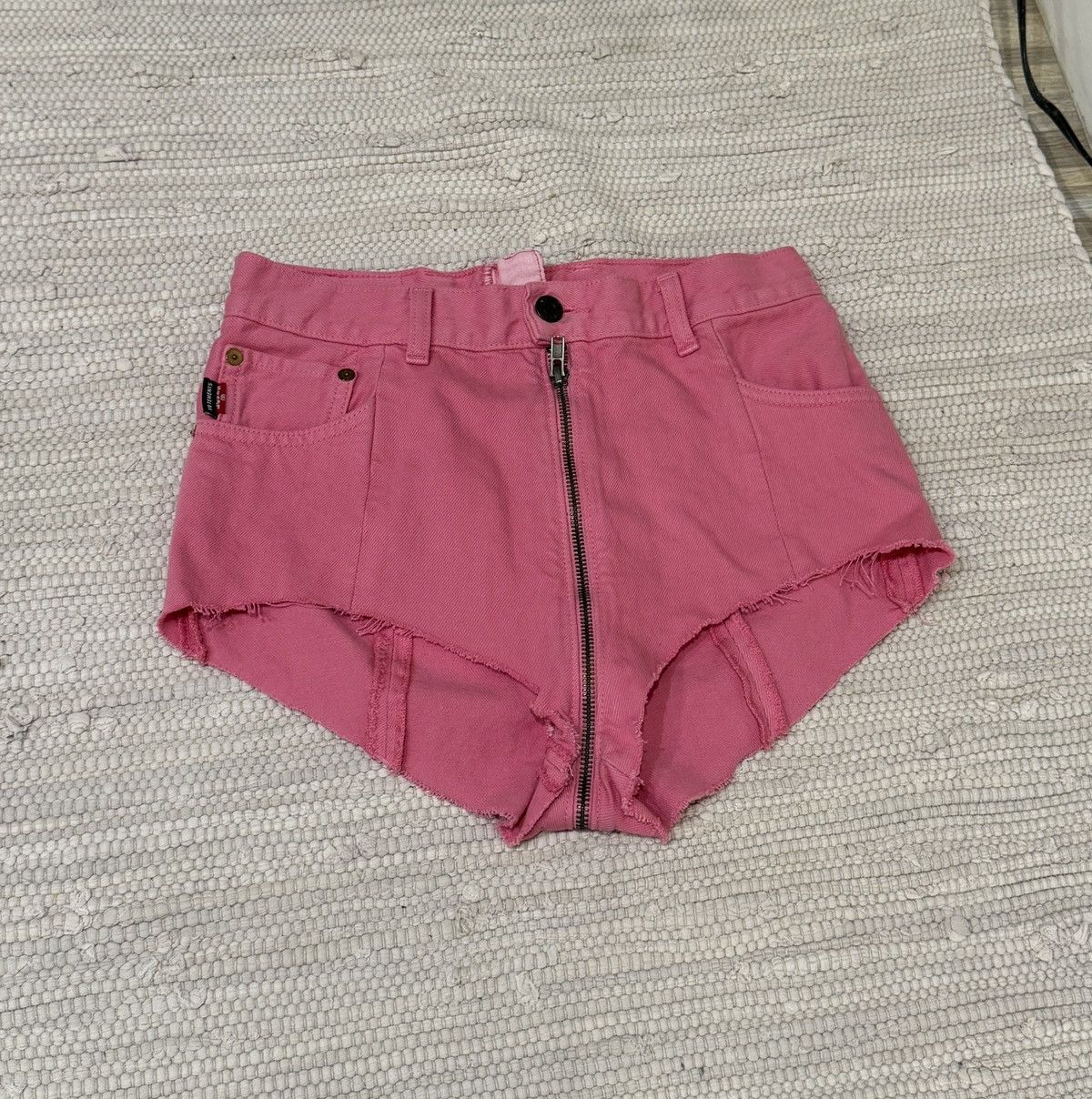 Levi's × Vetements Vetements x Levi’s Micro Shorts Size 24" / US 00 / IT 34 - 1 Thumbnail