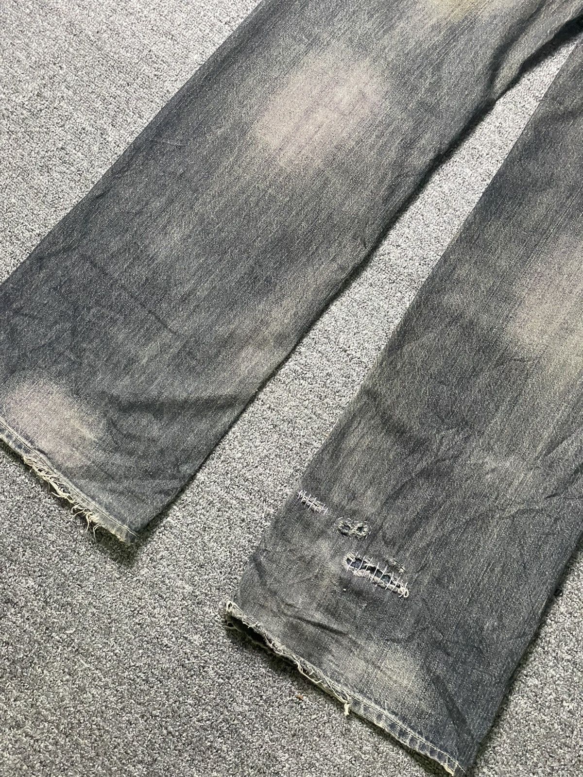 Japanese Brand ULTIMAX PAINT SPLASHED FLARED JEANS (103) Size US 34 / EU 50 - 11 Thumbnail