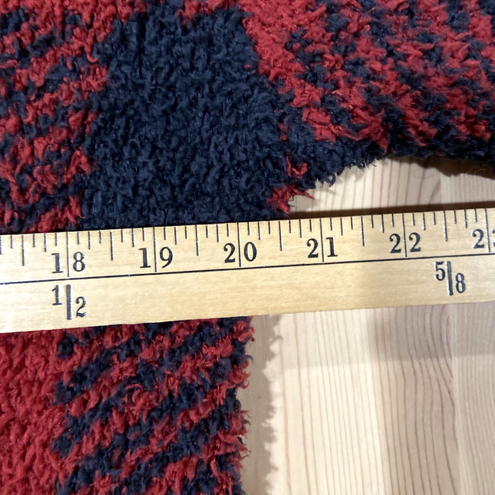 SKIMS Skims Cozy Knit Hoodie Sweatshirt Womens L/XL Red/Black Check Hooded Pullover Dolman Sleeve Knit Pocket Regular Pattern Classic Colorful Designer - Size L / US 10 / IT 46 - 3 Thumbnail