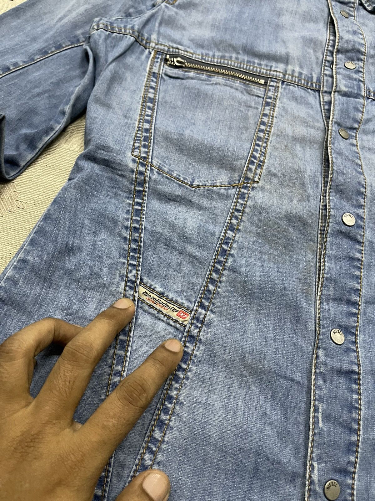 Diesel 2000s DIESEL BLUE DENIM BLOUSE WESTERN SNAP BUTTON SHIRT Size S / US 4 / IT 40 - 6 Thumbnail