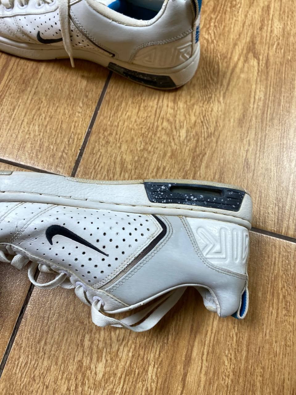 Nike Low-Top Sneakers Nike logo Vintage Streetwear Y2K Size US 8 / EU 41 - 5 Thumbnail
