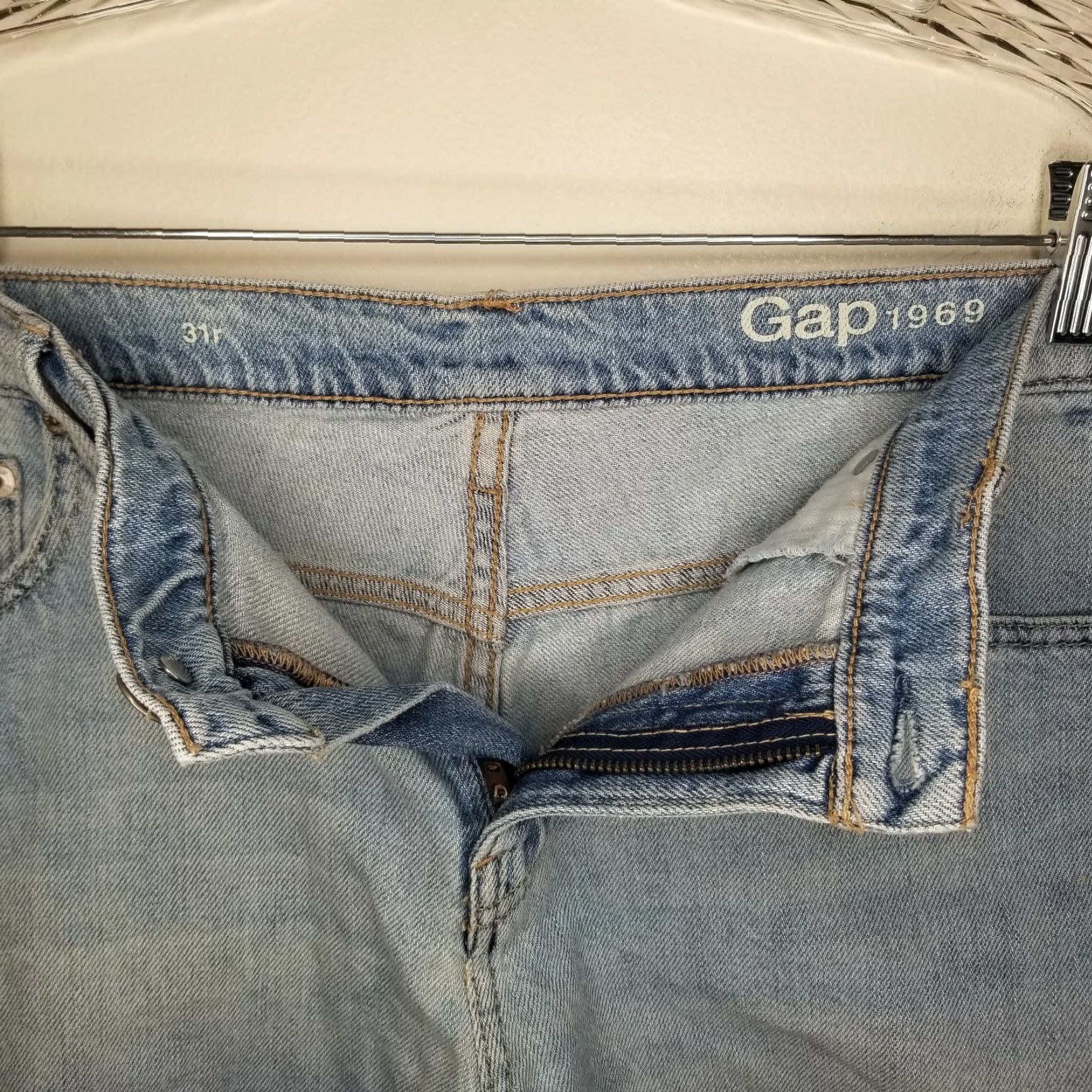 Gap Gap Boyfriend Jeans Shorts Womens Embroidered Floral Blue Size 31 Regular Size 24" / US 00 / IT 34 - 3 Thumbnail
