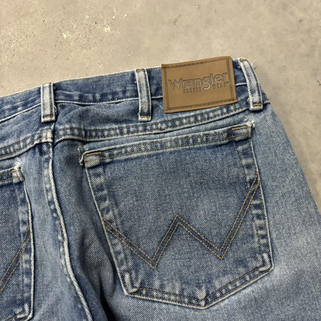 Japanese Brand × Vintage Crazy Vintage Y2K/2000s Grunge Medium Wash Essential Denim Jeans! Size US 34 / EU 50 - 7 Thumbnail