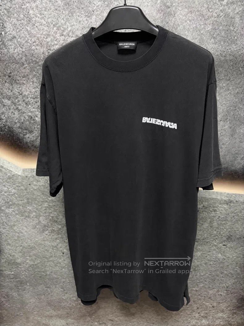Balenciaga Balenciaga Short Sleeve T-Shirt Size US L / EU 52-54 / 3 - 1 Thumbnail