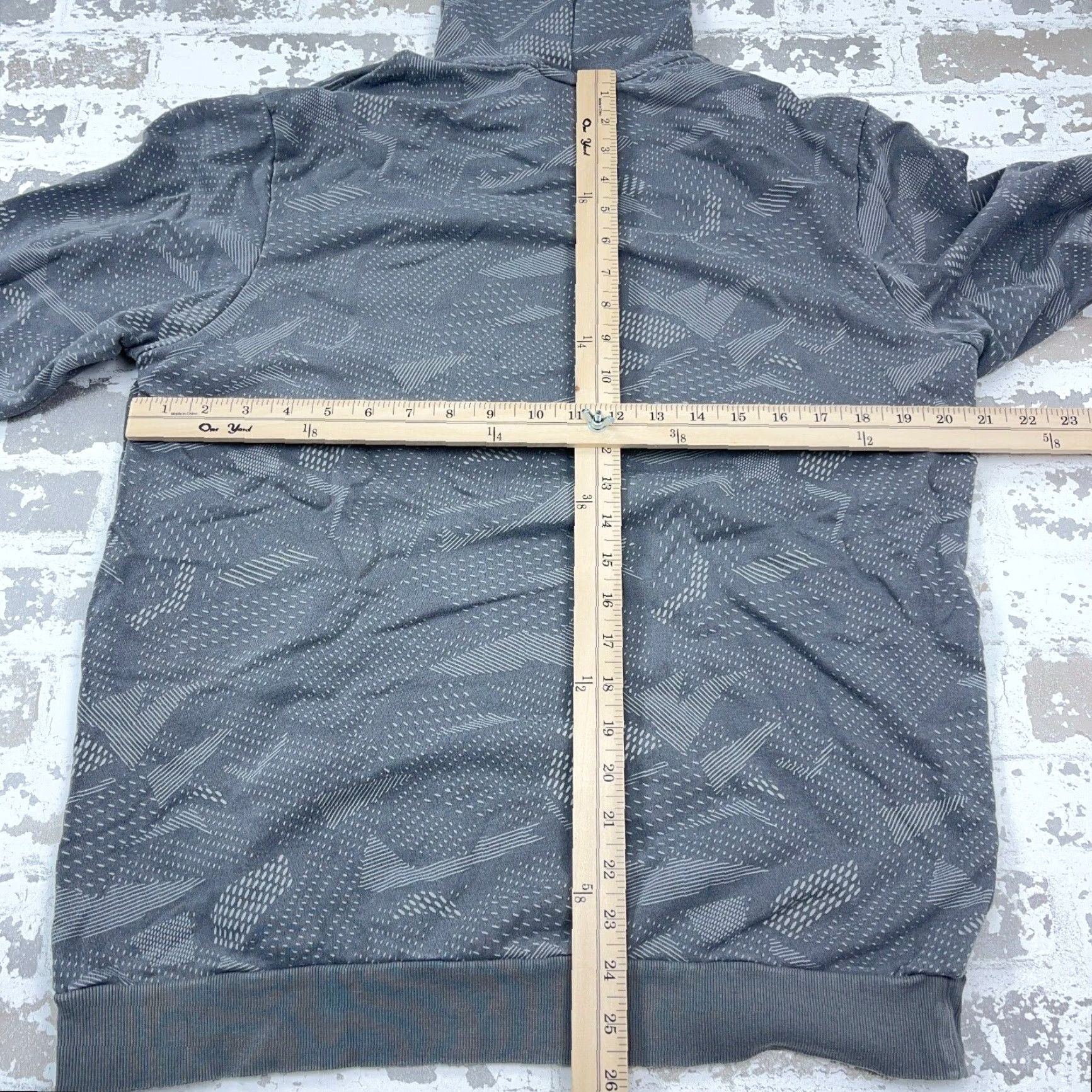 Adidas Adidas Hoodie Men Large Gray White Geometric Camo Sweatshirt Pullover Hooded Sports Hoodie Cozy Cotton Blend Polyester Fleece Pockets Logo Size US L / EU 52-54 / 3 - 7 Thumbnail