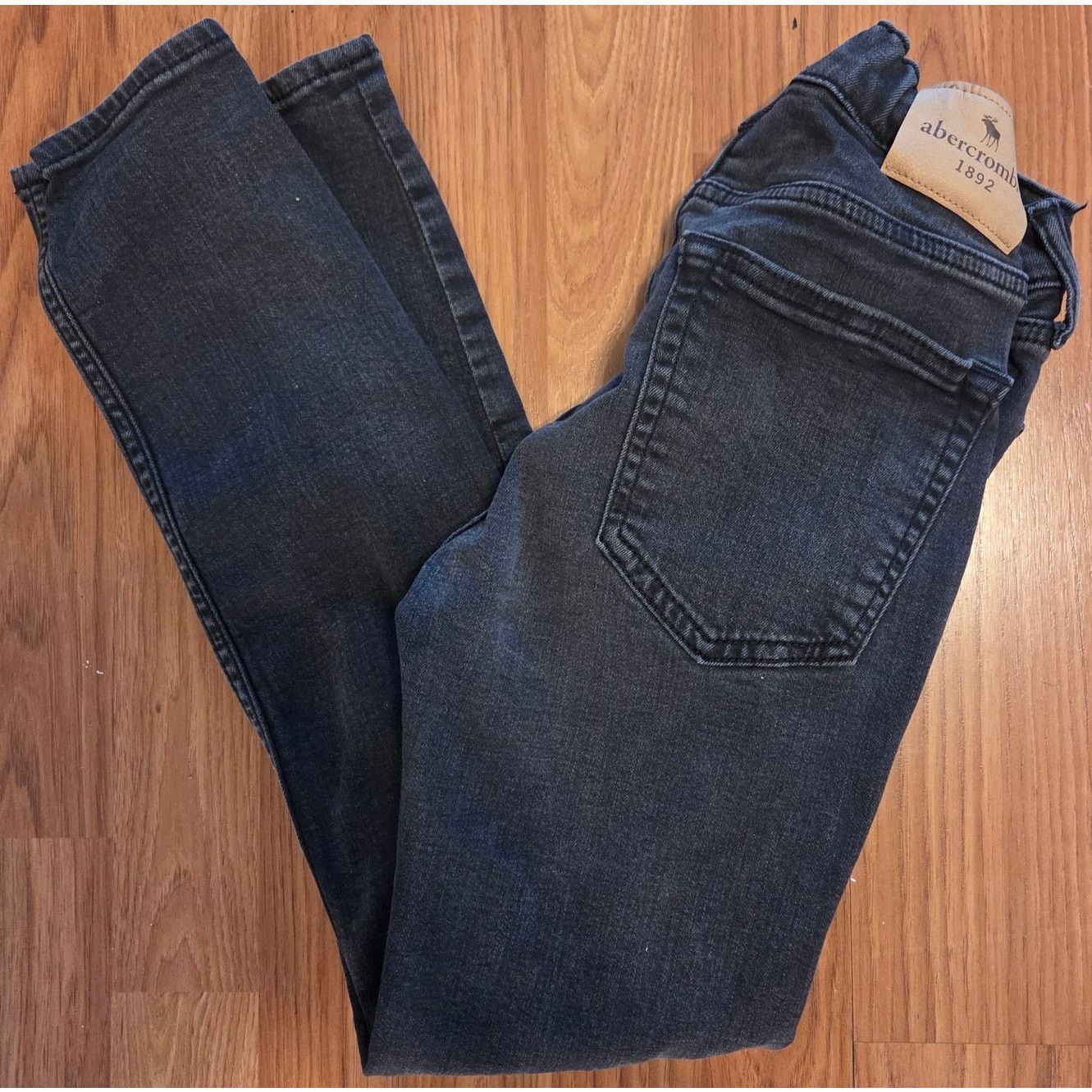 Abercrombie & Fitch Abercrombie Kids Black Super Skinny Denim Jeans Size 13/14 Size 26" / US 2 / IT 38 - 2 Thumbnail