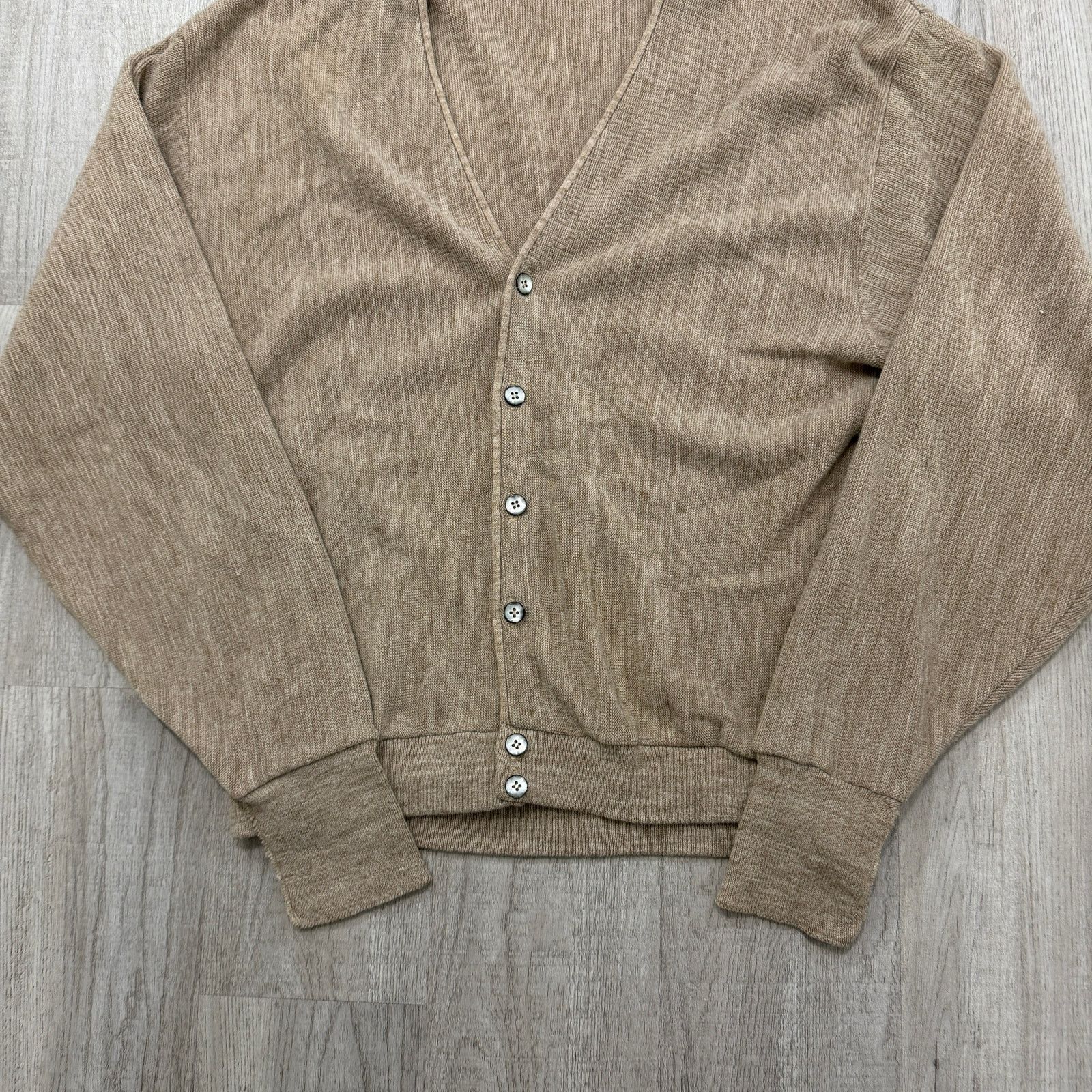 Vintage Vintage American Priority Cardigan Sweater Men's Large Brown Size US L / EU 52-54 / 3 - 2 Thumbnail