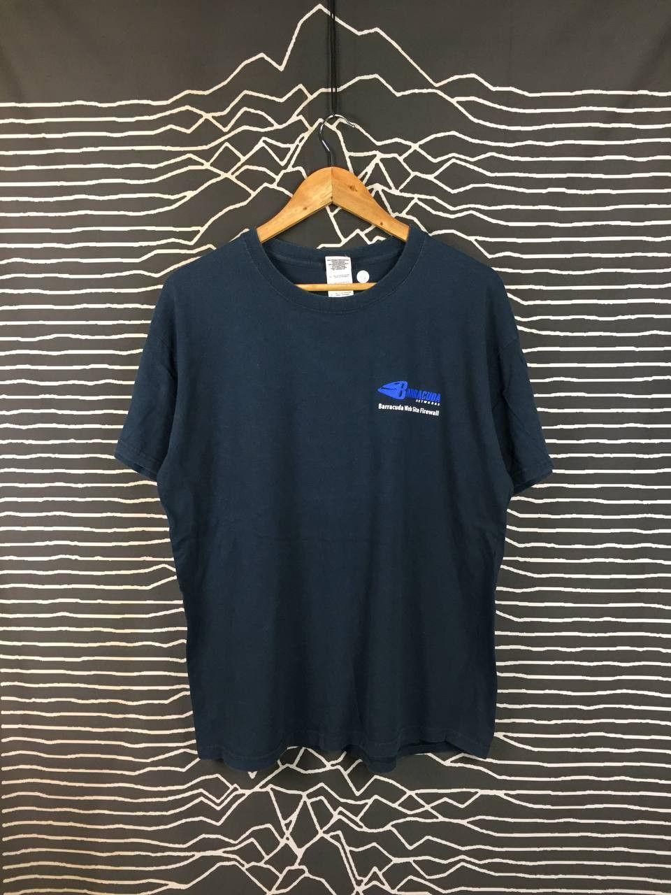 Vintage Vtg Barracuda Networks Web Site Firewall Tech Promo Tee Size US L / EU 52-54 / 3 - 4 Thumbnail