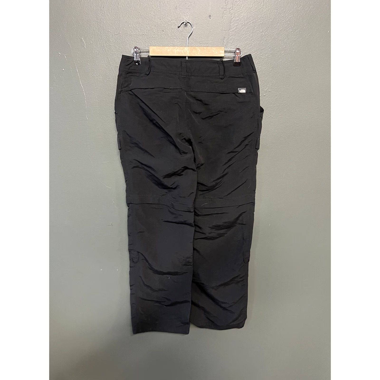 The North Face The North Face Womens Black Convertible Outdoor Hiking Pants Nylon Size 12 Women Pants Black Convertible Nylon 12 Size 34" / US 12 / IT 48 - 2 Thumbnail
