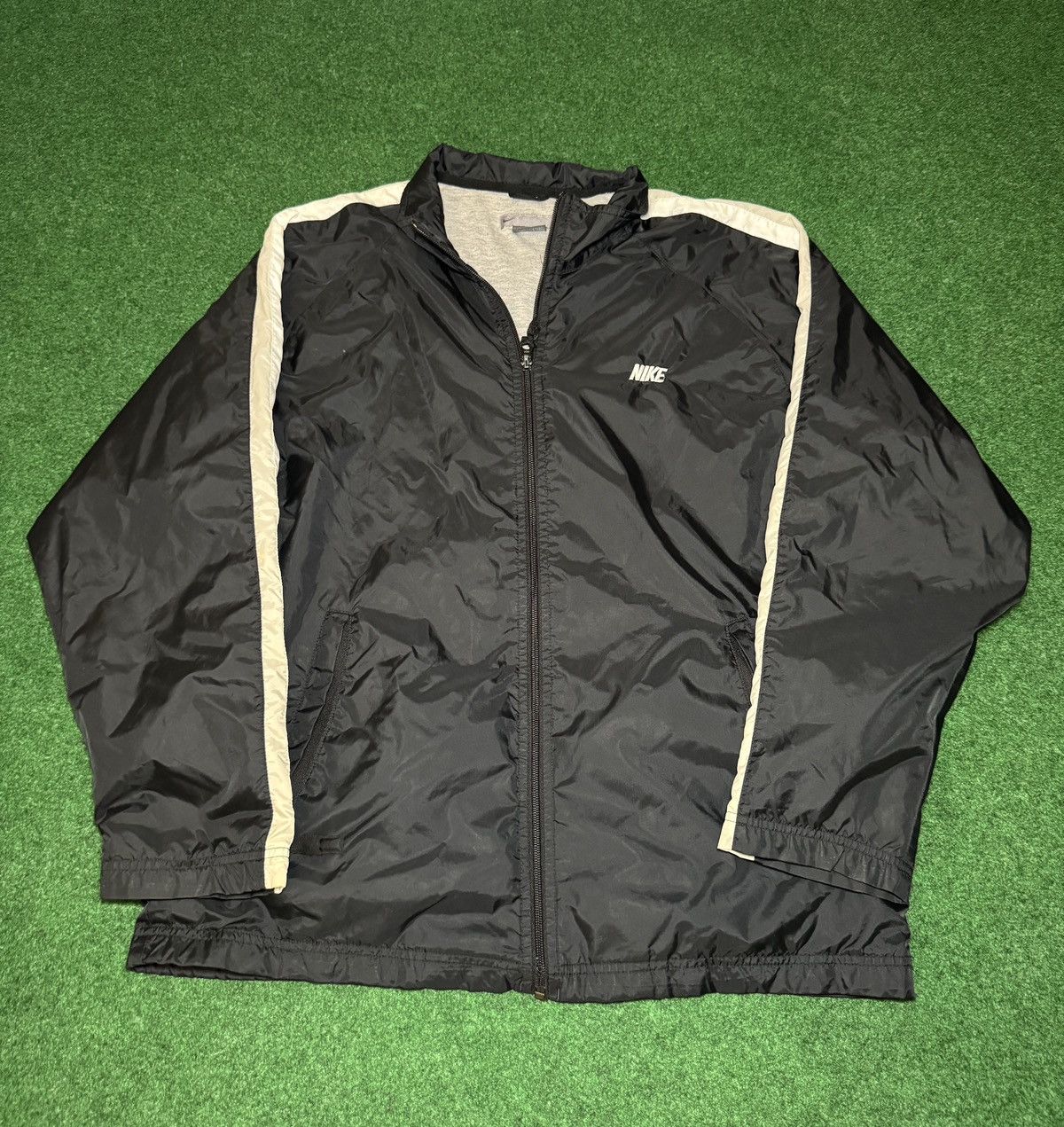 Nike Vintage Y2K Nike Gray Tag Full Zip Windbreaker Track Jacket Size US M / EU 48-50 / 2 - 1 Thumbnail