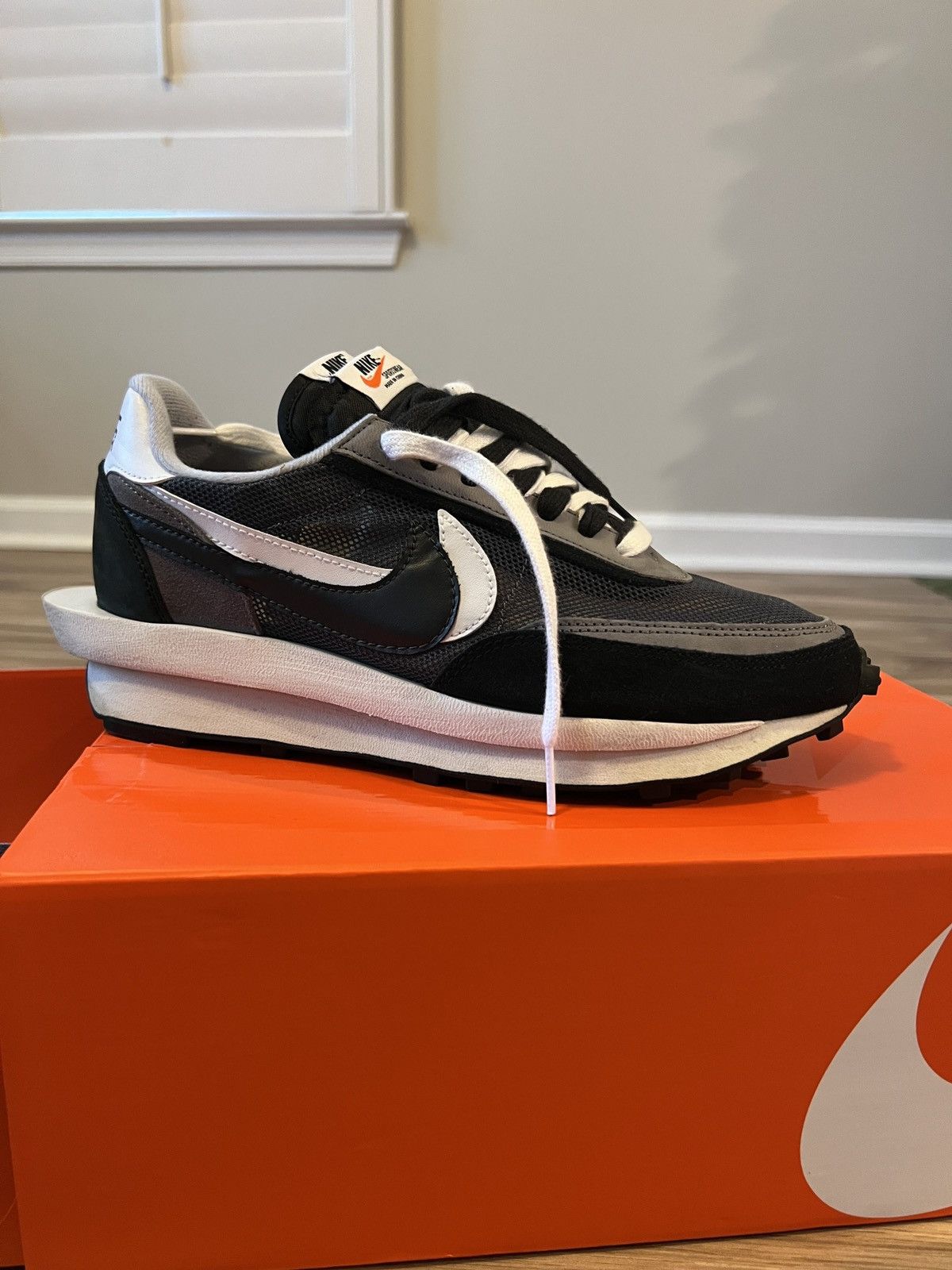 Nike × Sacai Nike Sacai LD Waffle Black and White Size US 9 / EU 42 - 1 Thumbnail