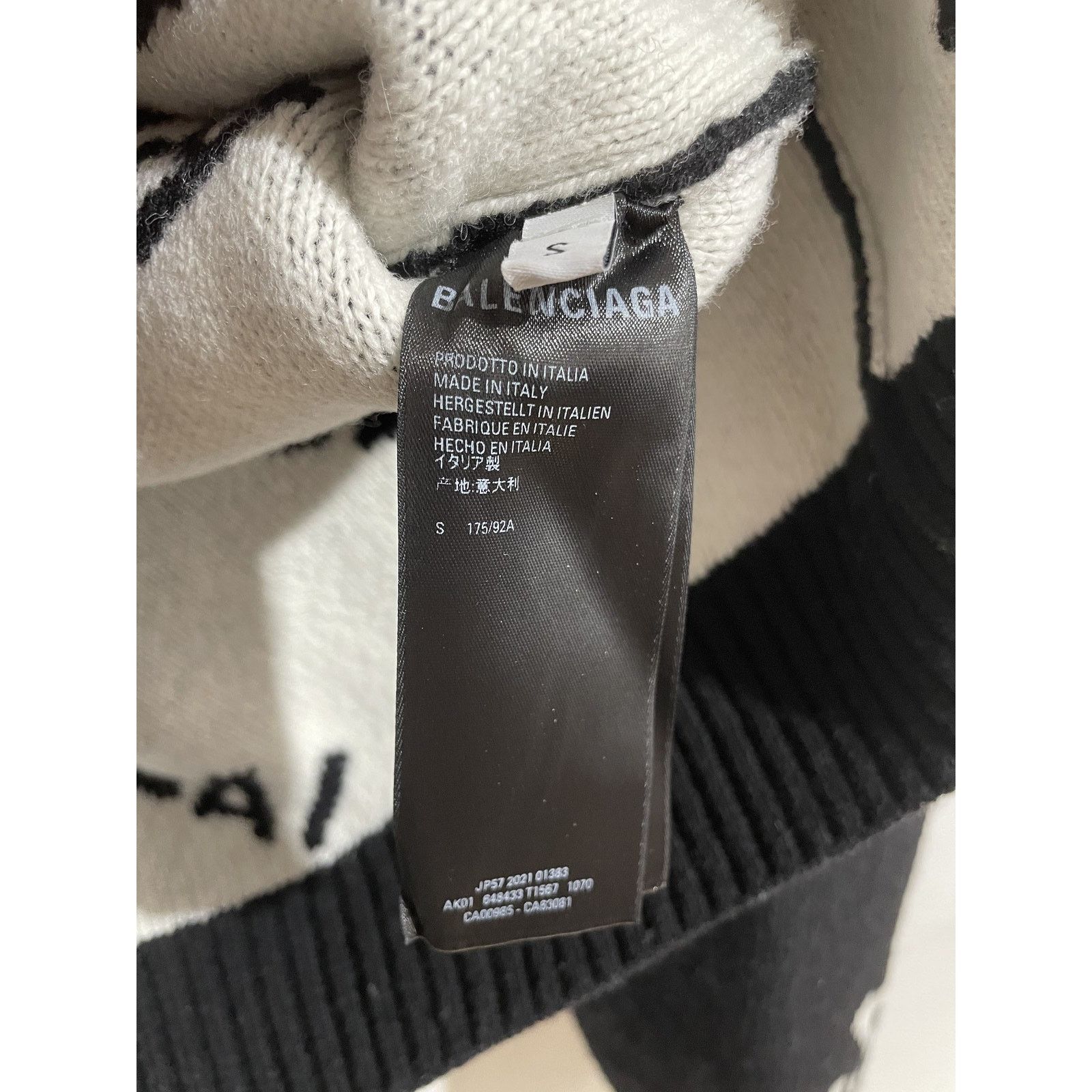 Balenciaga BALENCIAGA BLACK ALL OVER LOGO SWEATER SIZE SMALL PREOWNED Size US S / EU 44-46 / 1 - 7 Thumbnail