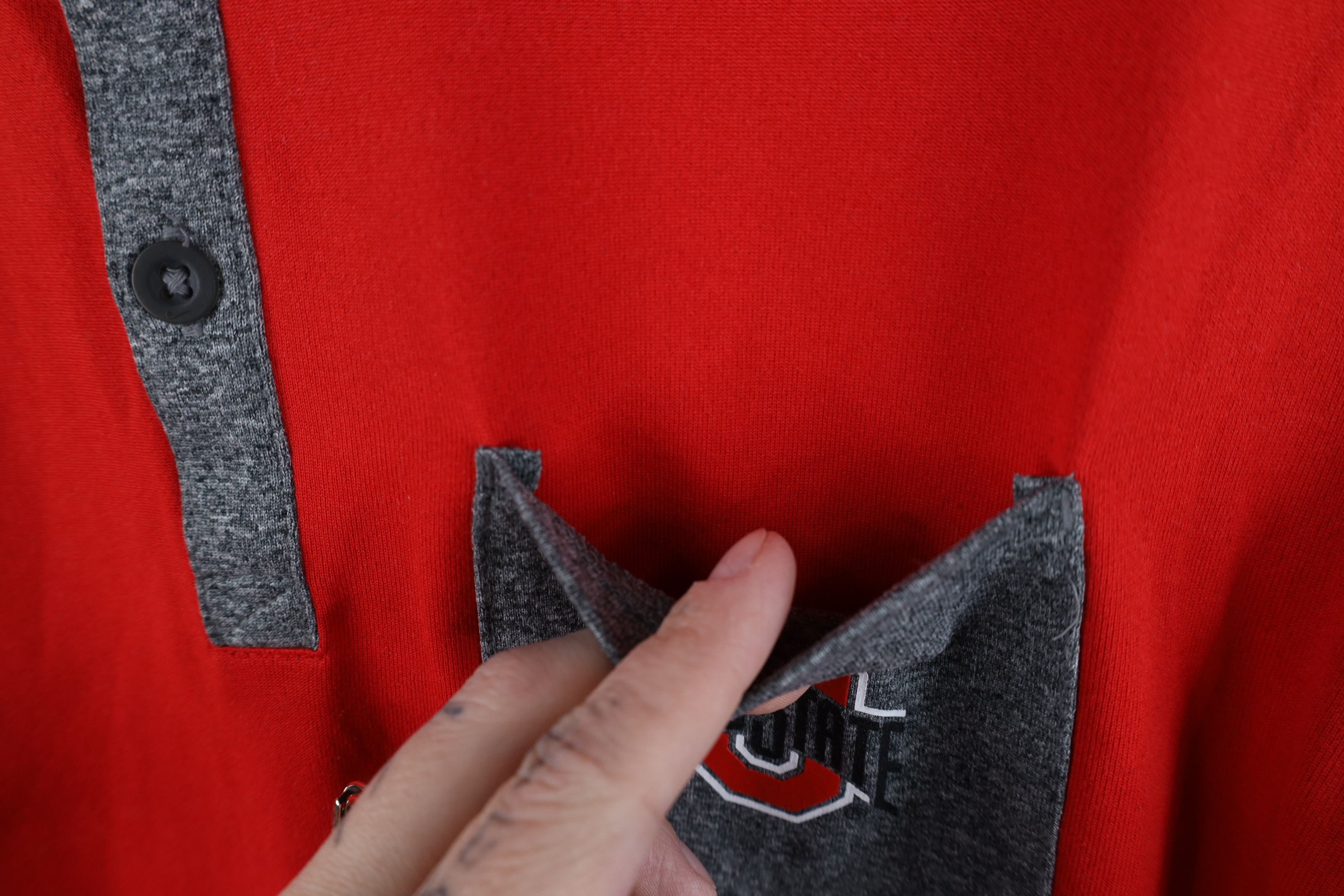 Nike Nike Ohio State University 3/4 Sleeve Raglan Henley T-Shirt Size US M / EU 48-50 / 2 - 6 Thumbnail